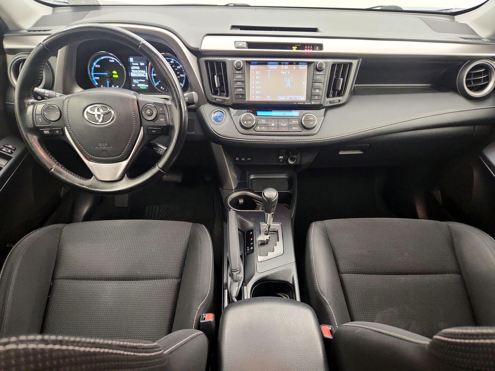 Thumbnail: 2017 Toyota RAV4 - 9