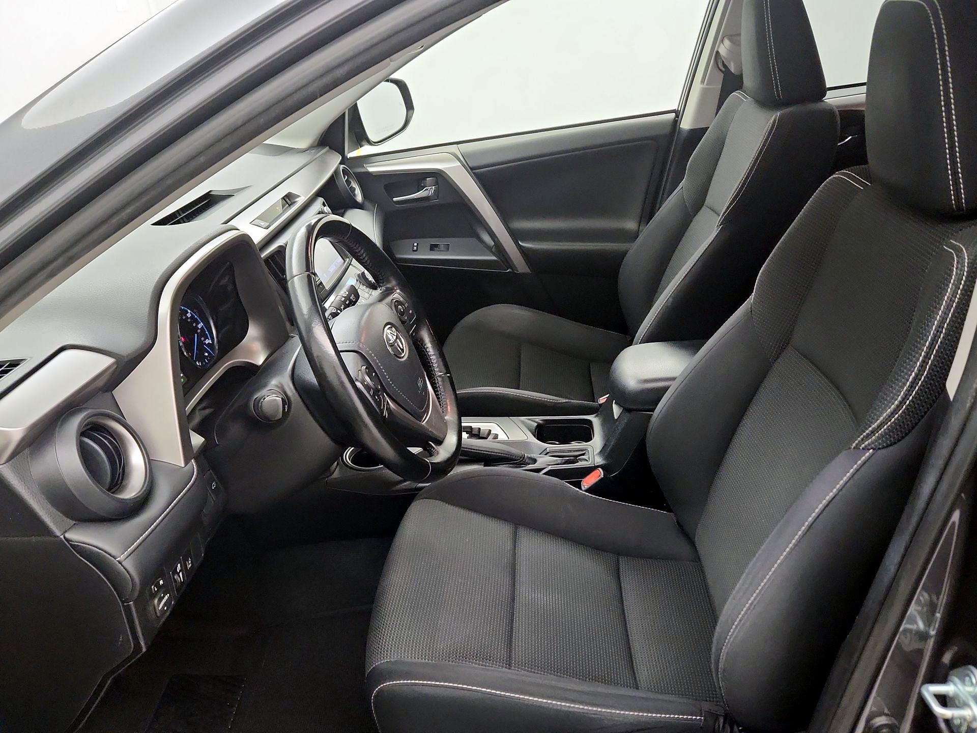 Thumbnail: 2017 Toyota RAV4 - 11