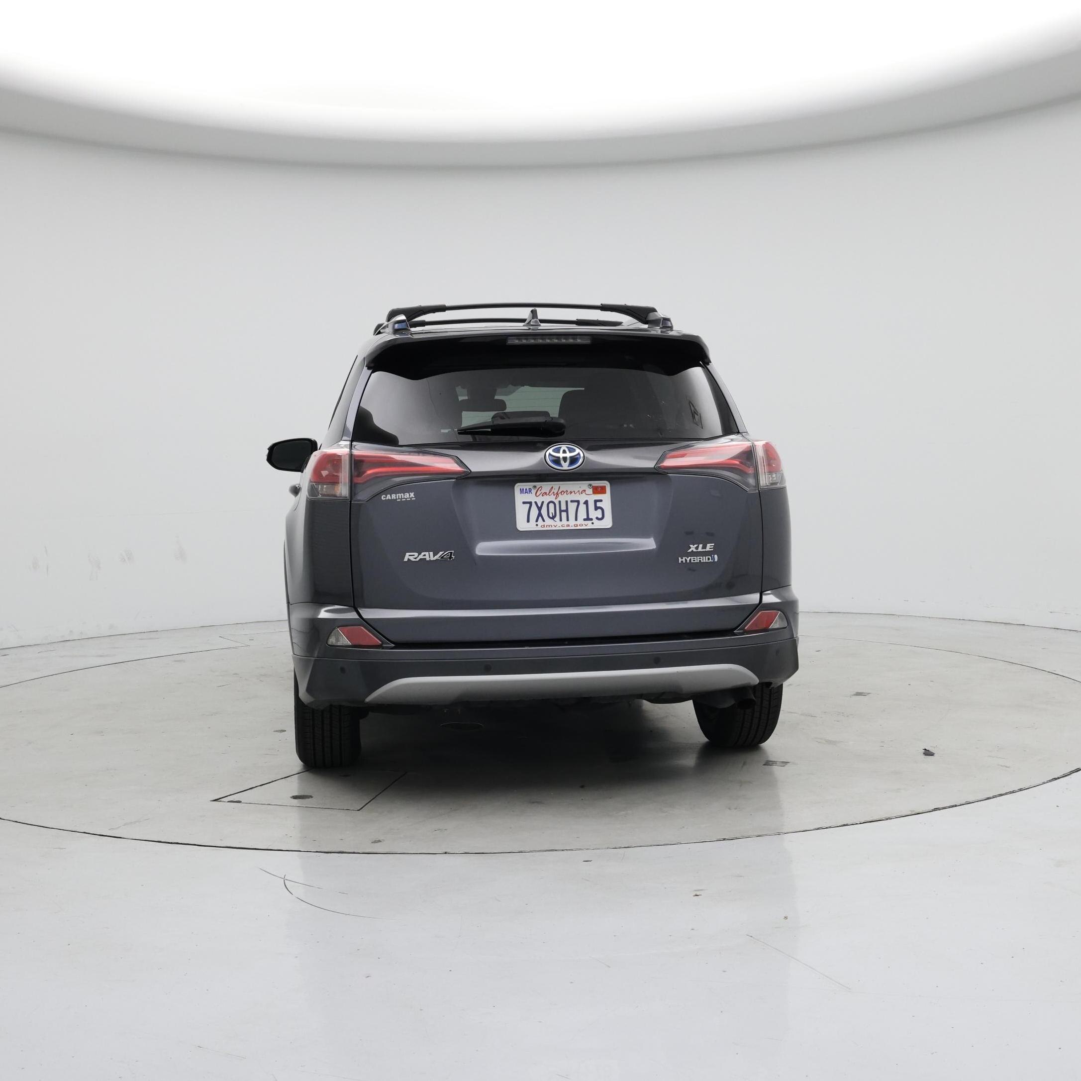 Thumbnail: 2017 Toyota RAV4 - 6