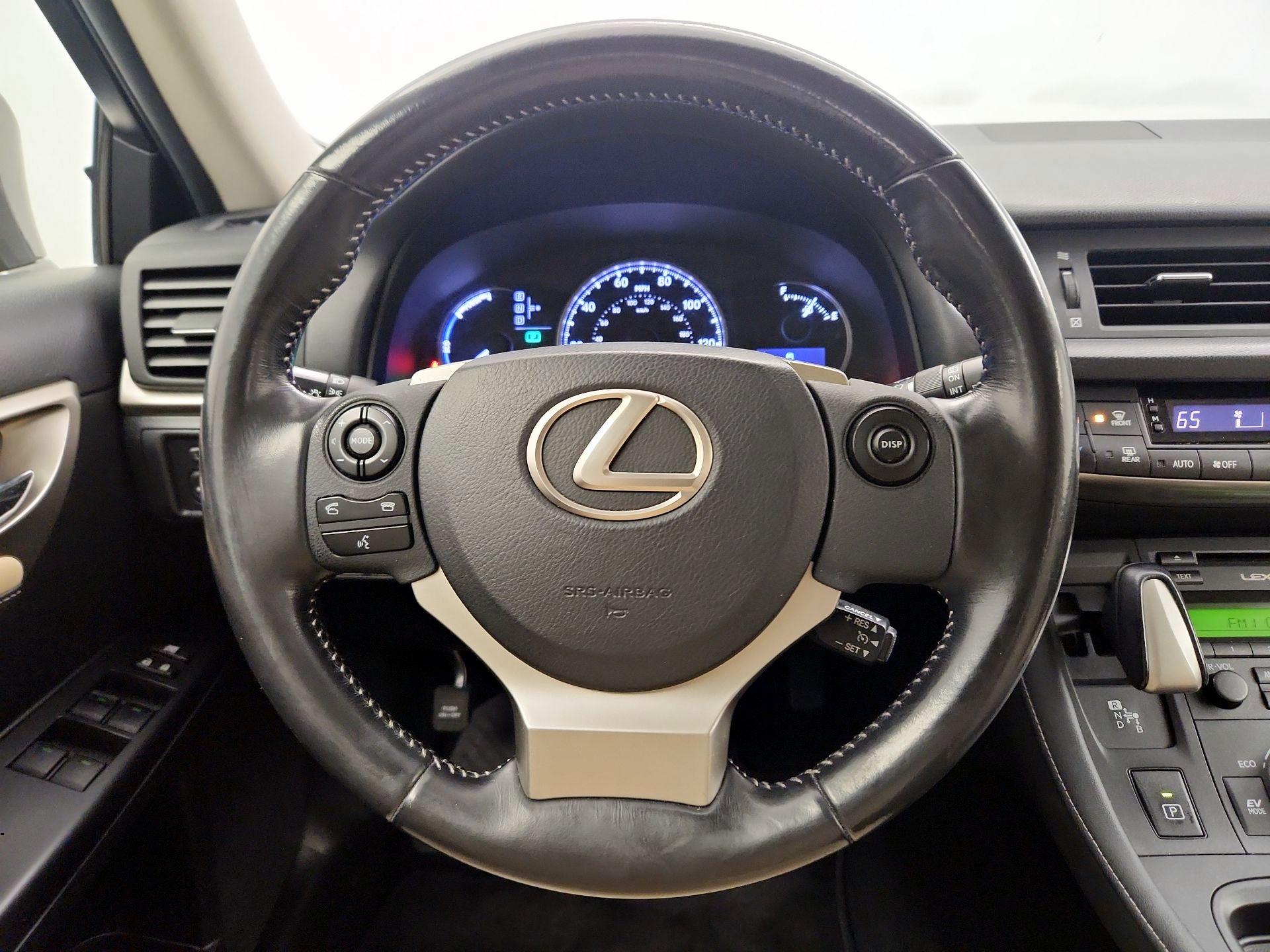 Thumbnail: 2016 Lexus CT - 10