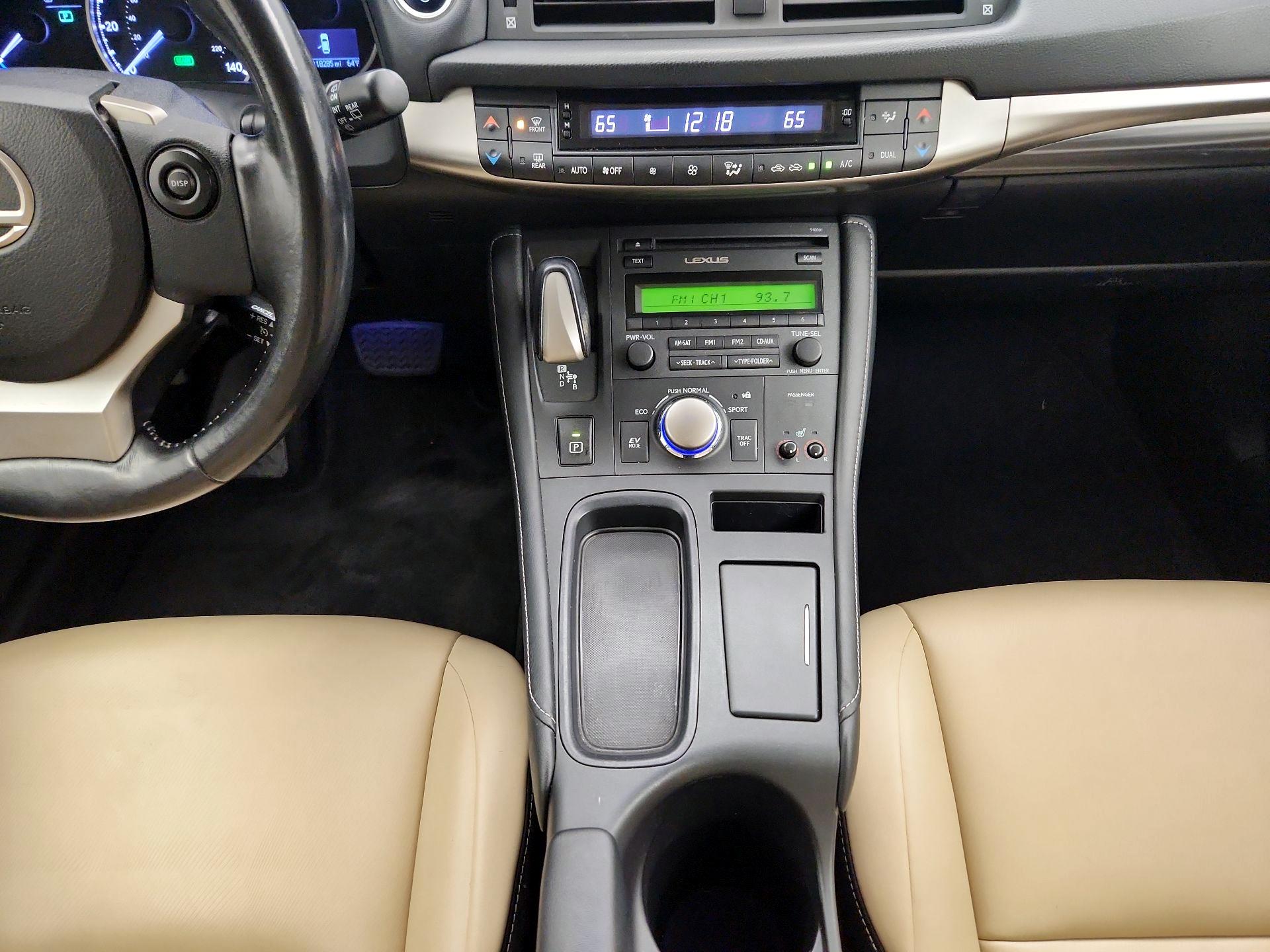 Thumbnail: 2016 Lexus CT - 17