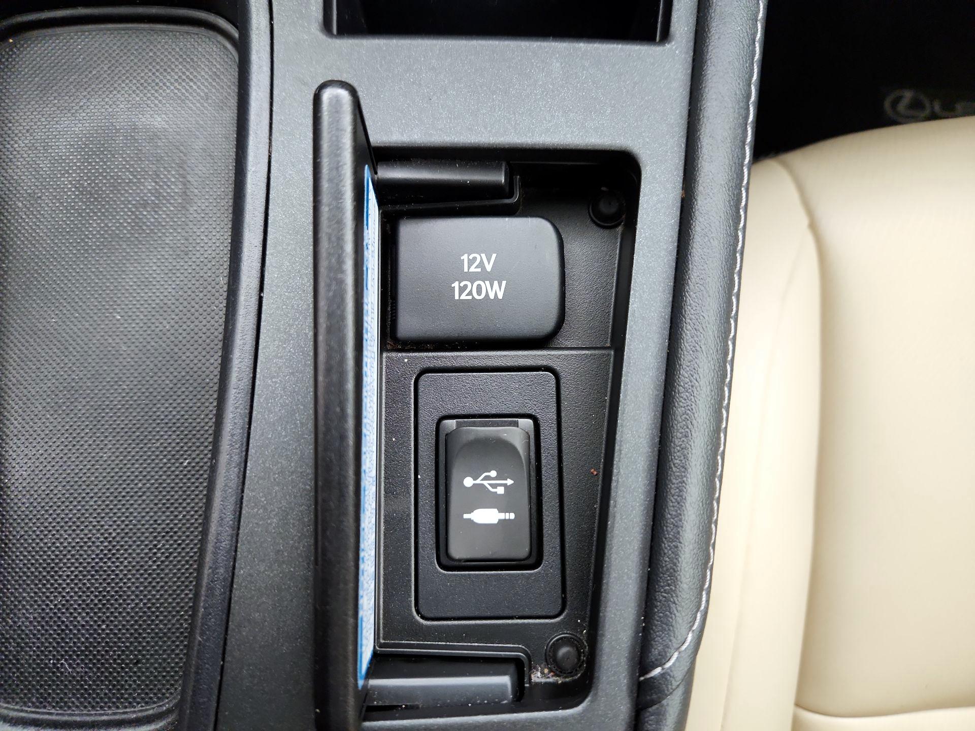 Thumbnail: 2016 Lexus CT - 18