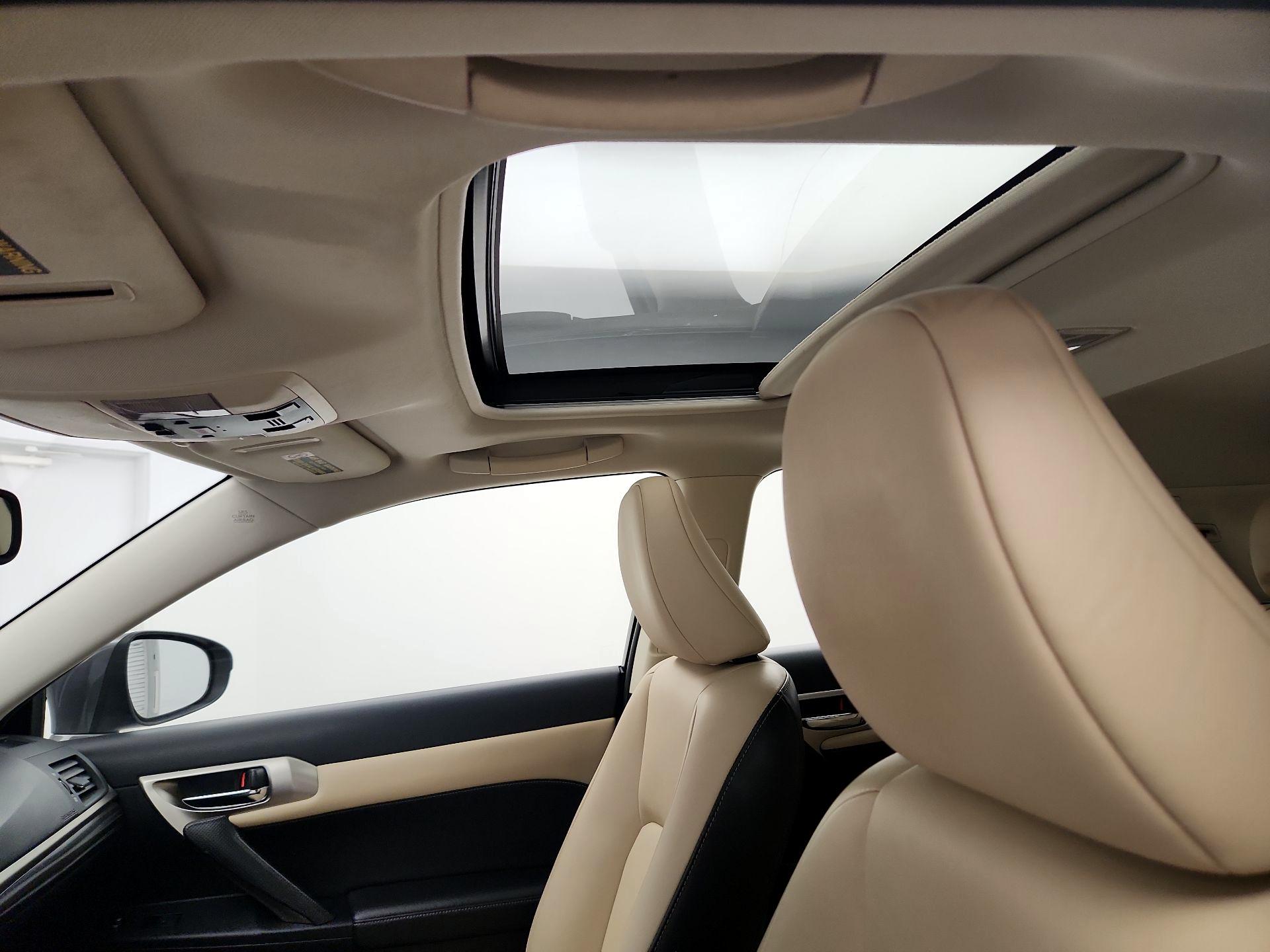 Thumbnail: 2016 Lexus CT - 19