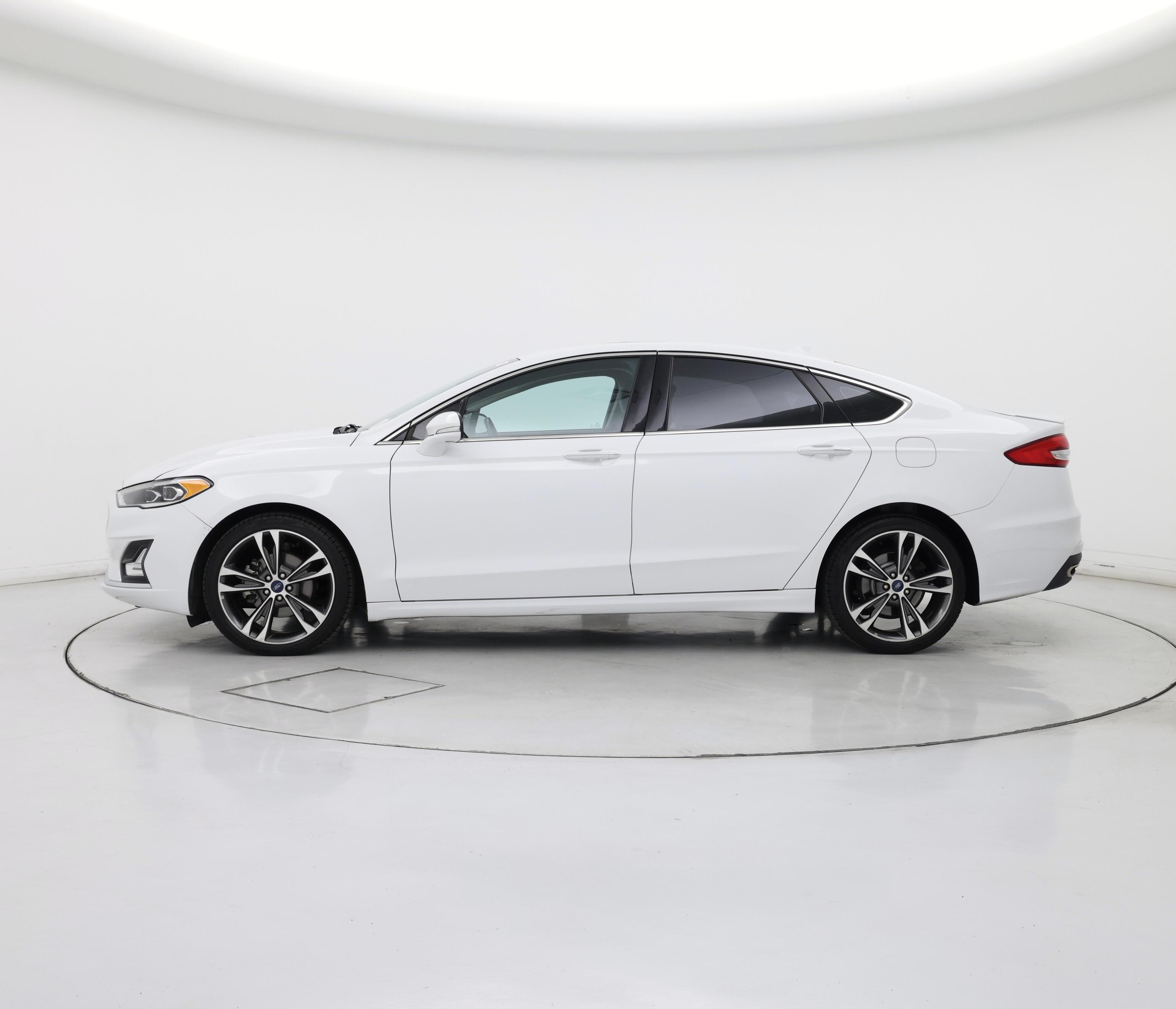 Thumbnail: 2019 Ford Fusion - 3