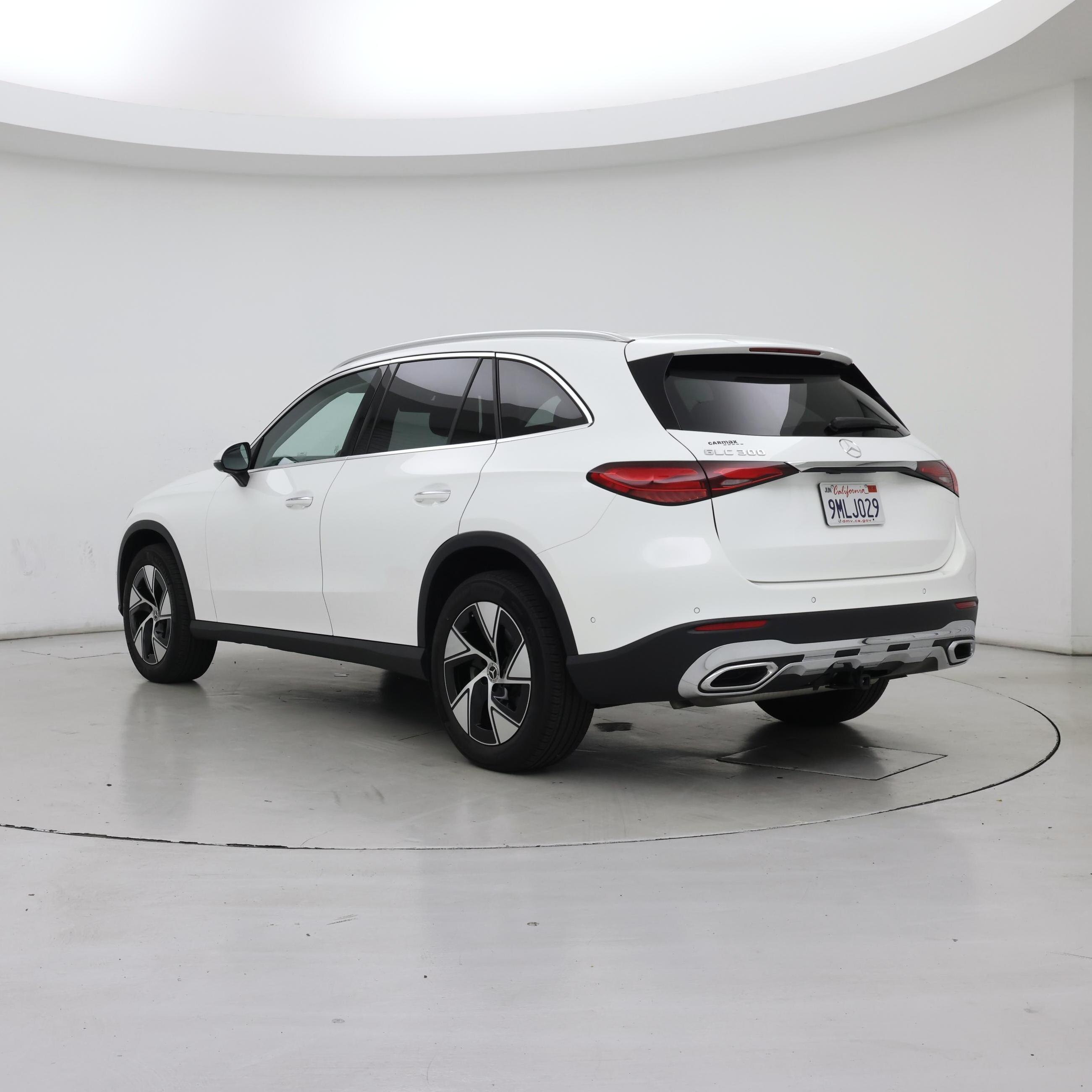 Thumbnail: 2024 Mercedes-Benz GLC - 2