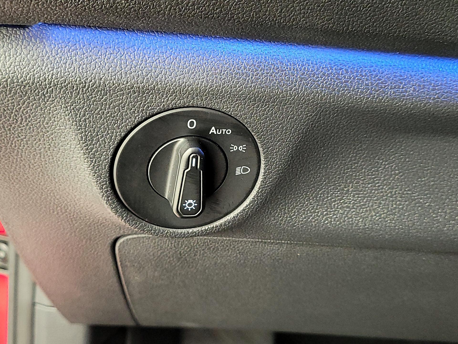 Thumbnail: 2019 Volkswagen Jetta - 13