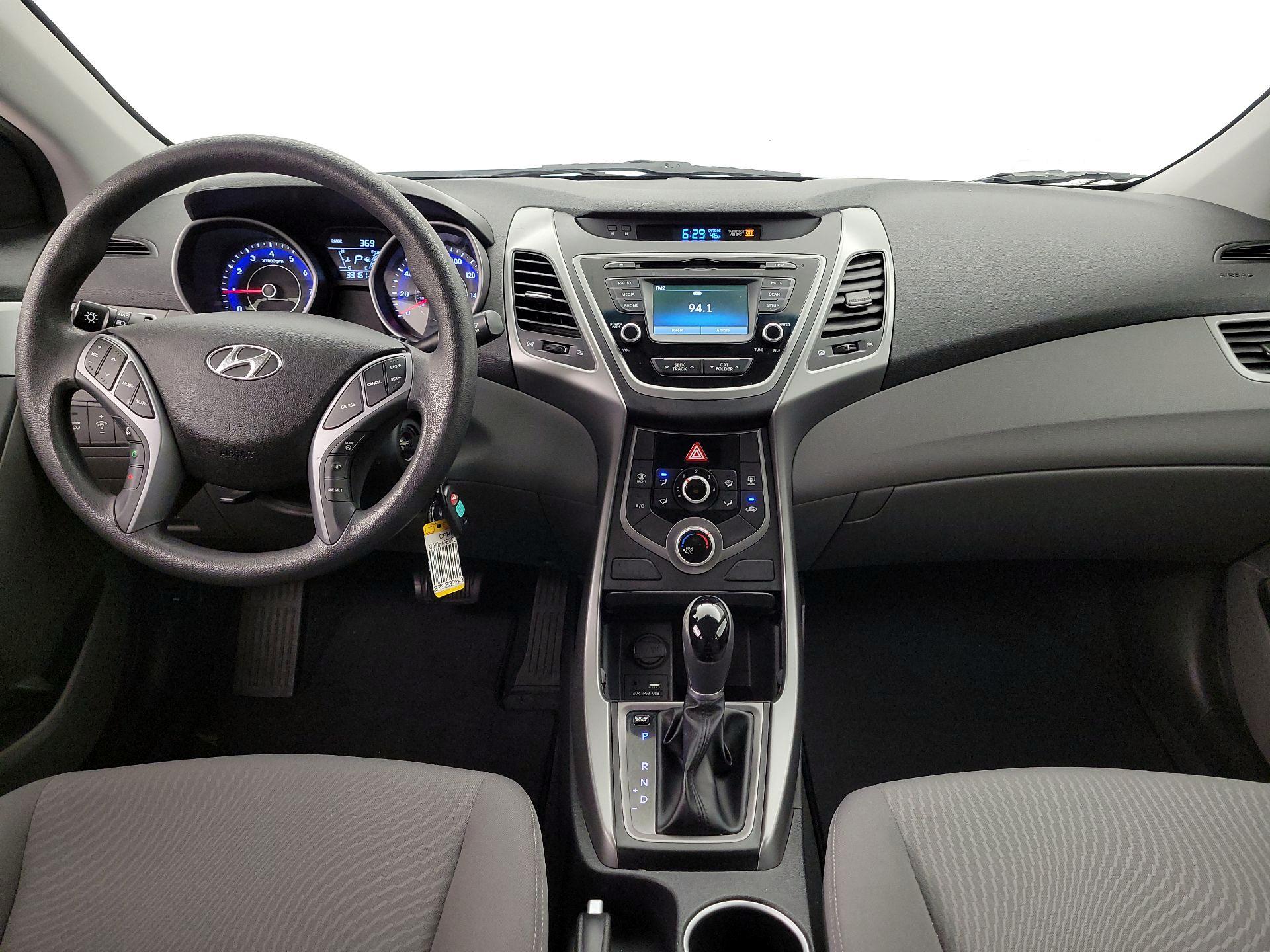 Thumbnail: 2015 Hyundai Elantra - 9