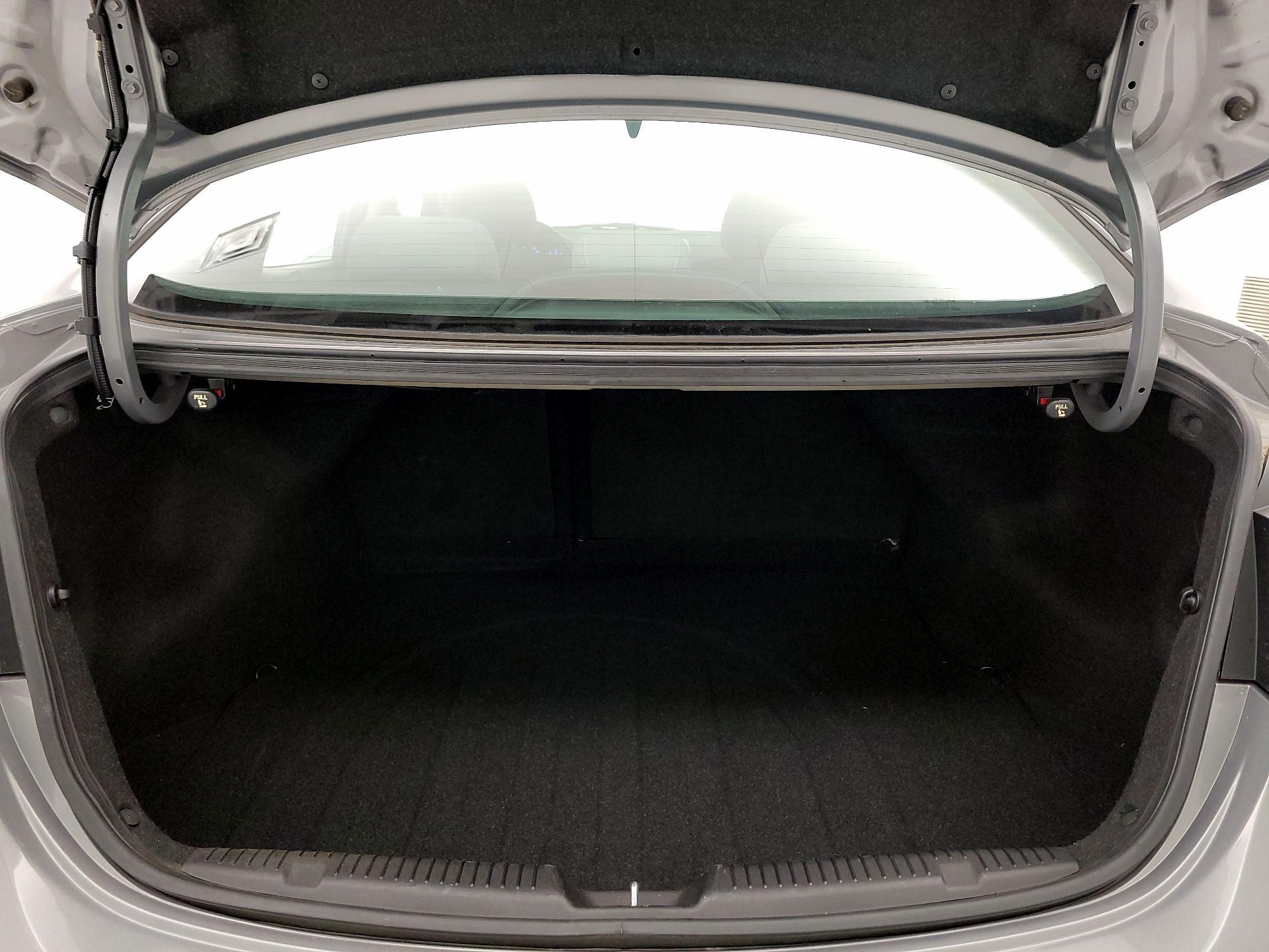 Thumbnail: 2015 Hyundai Elantra - 20