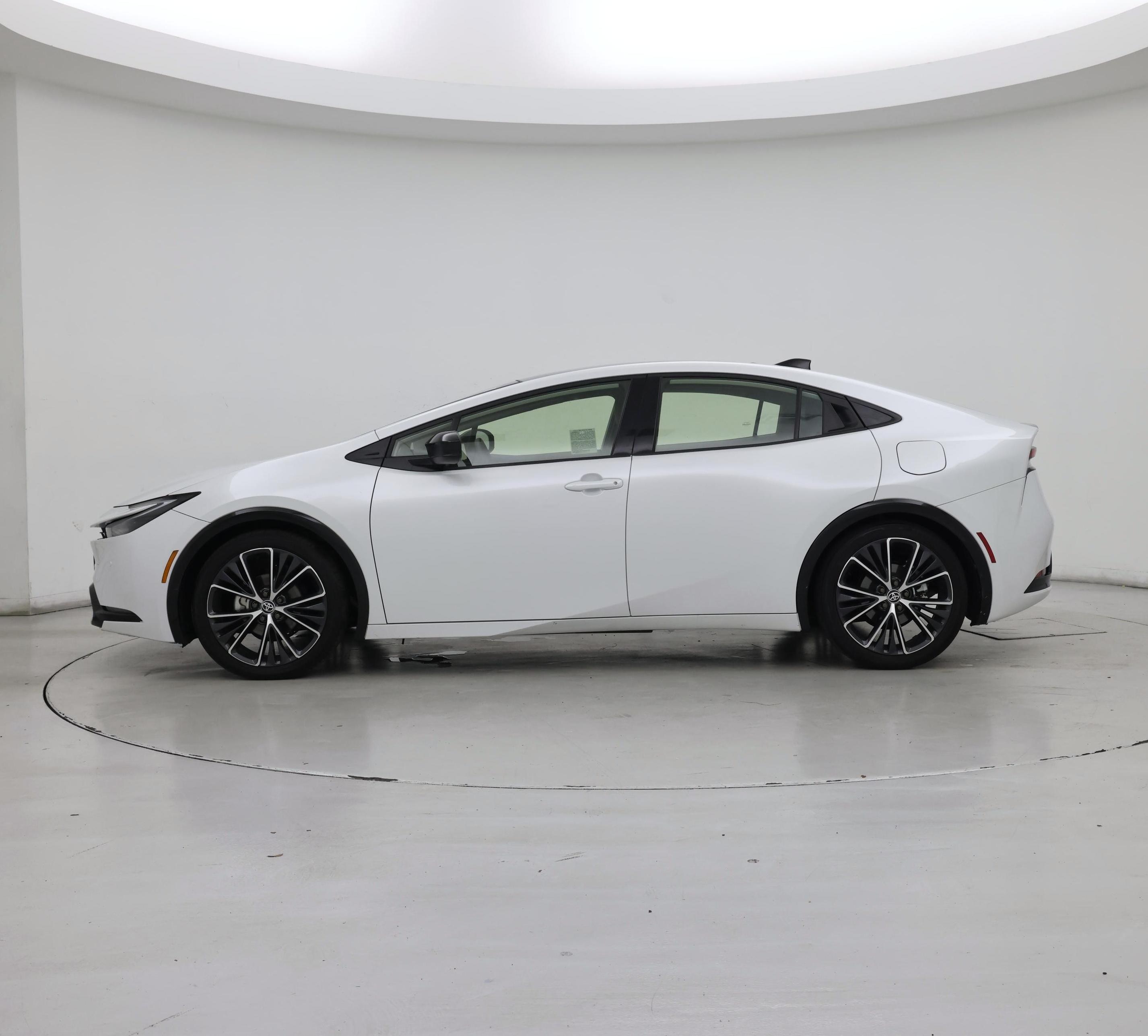 Thumbnail: 2024 Toyota Prius - 3