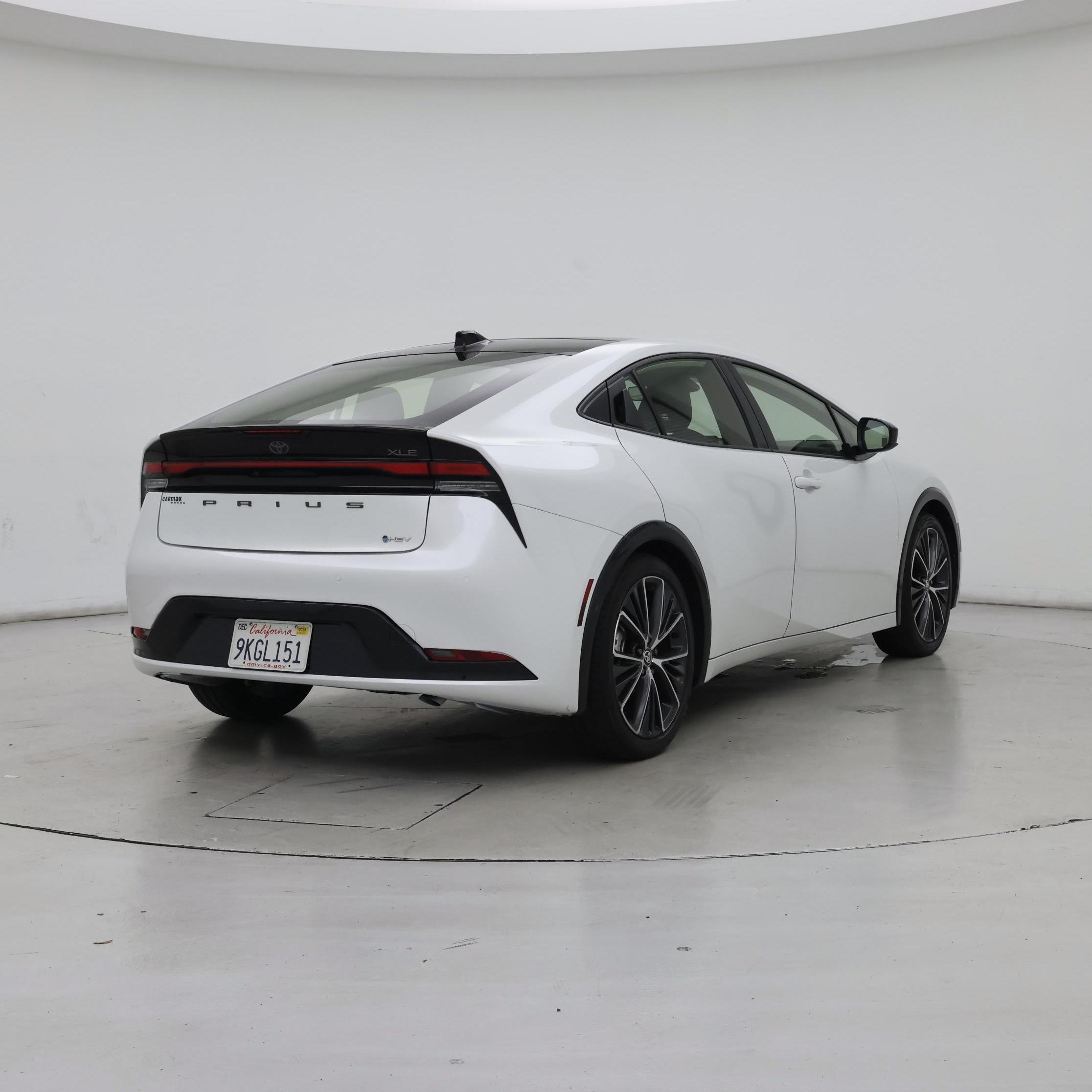 Thumbnail: 2024 Toyota Prius - 8