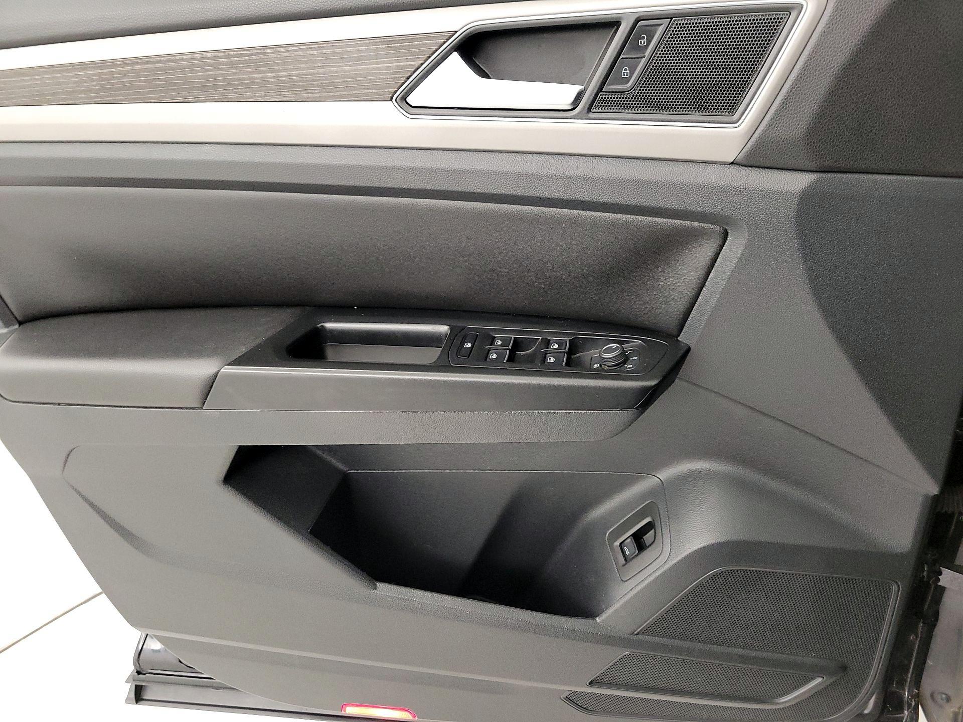 Thumbnail: 2019 Volkswagen Atlas - 12