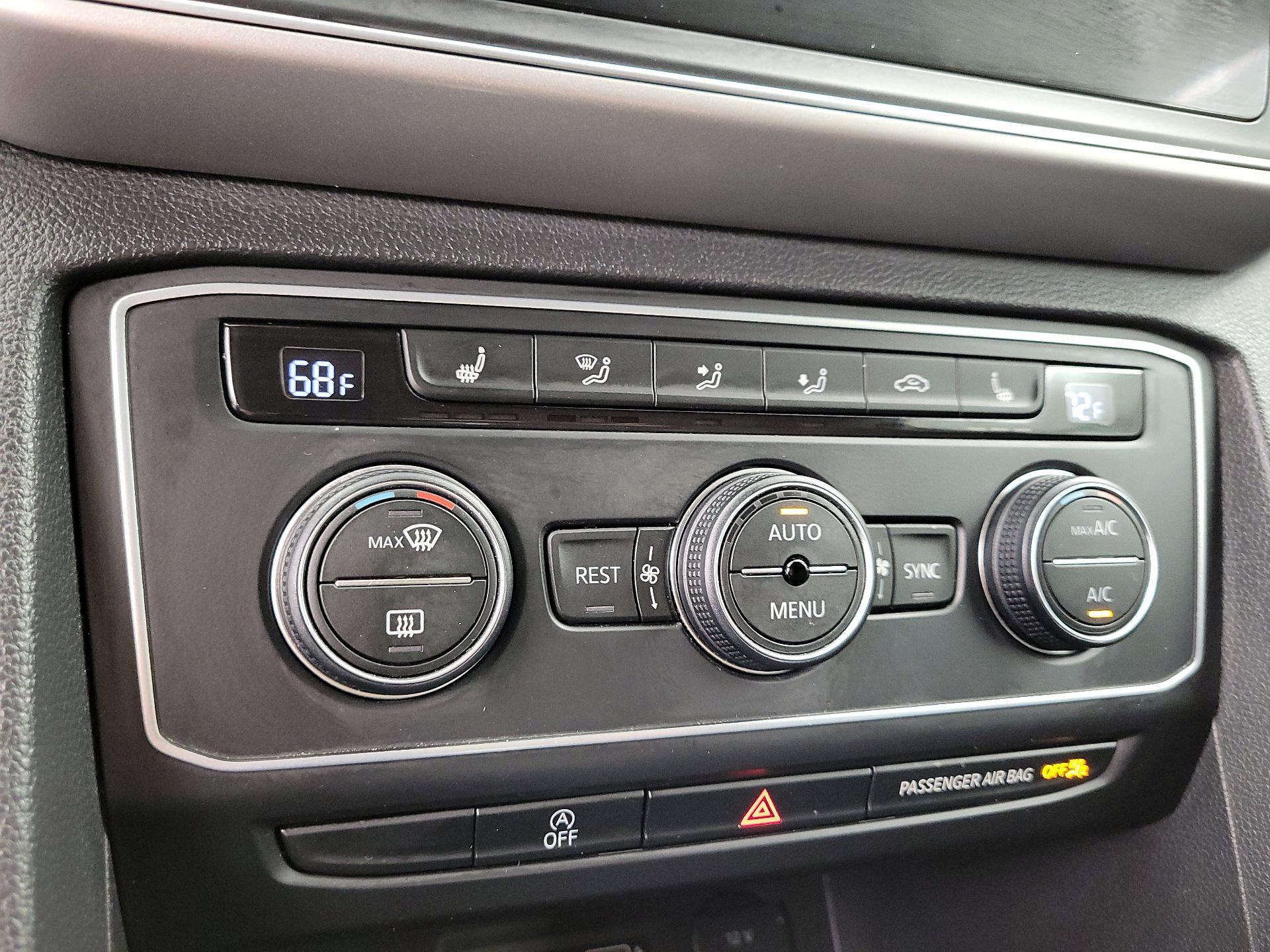 Thumbnail: 2019 Volkswagen Atlas - 16