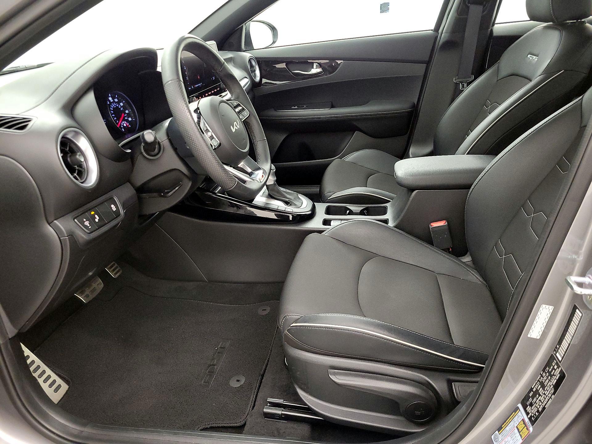 Thumbnail: 2023 Kia Forte - 11