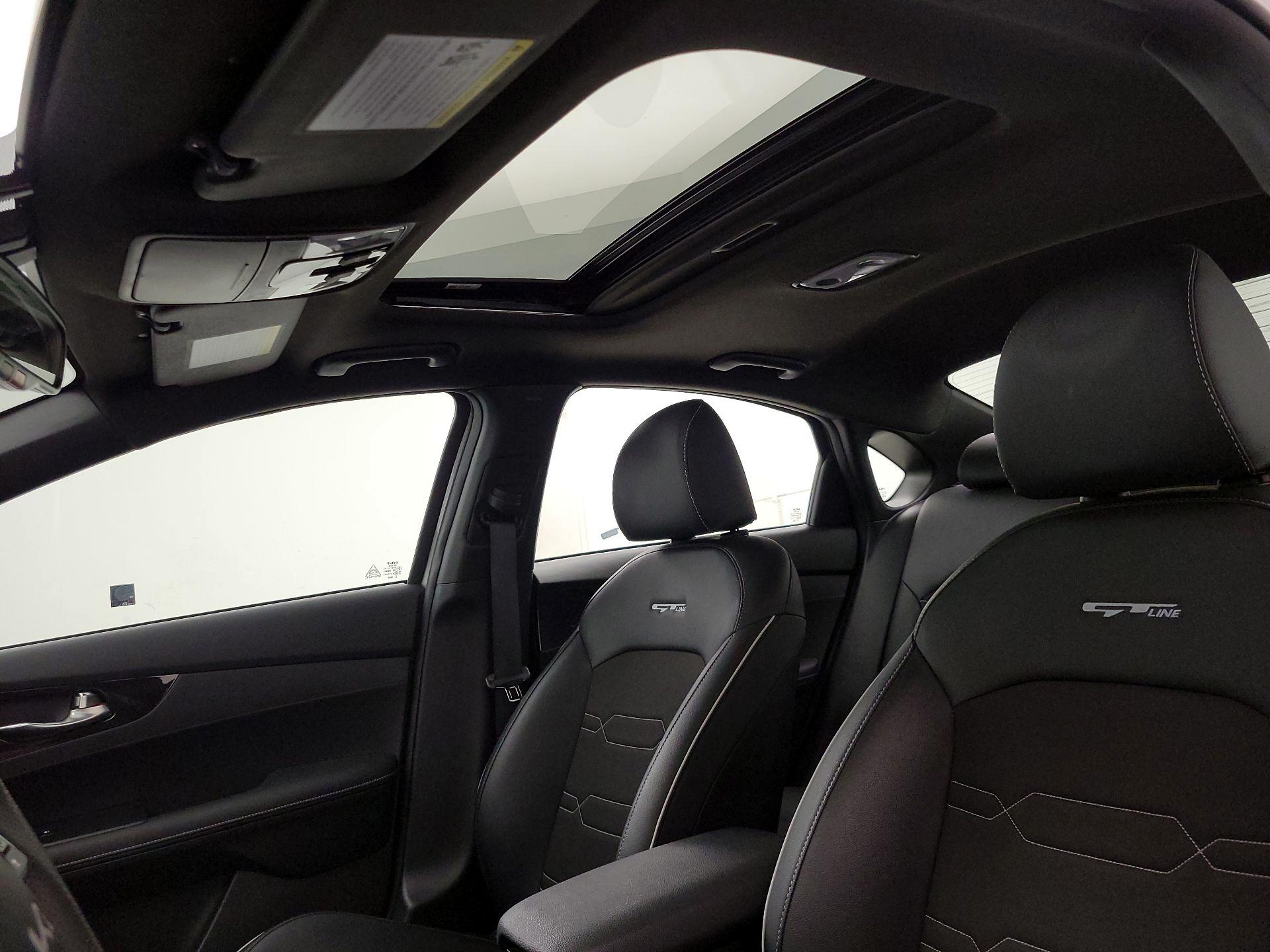 Thumbnail: 2023 Kia Forte - 20