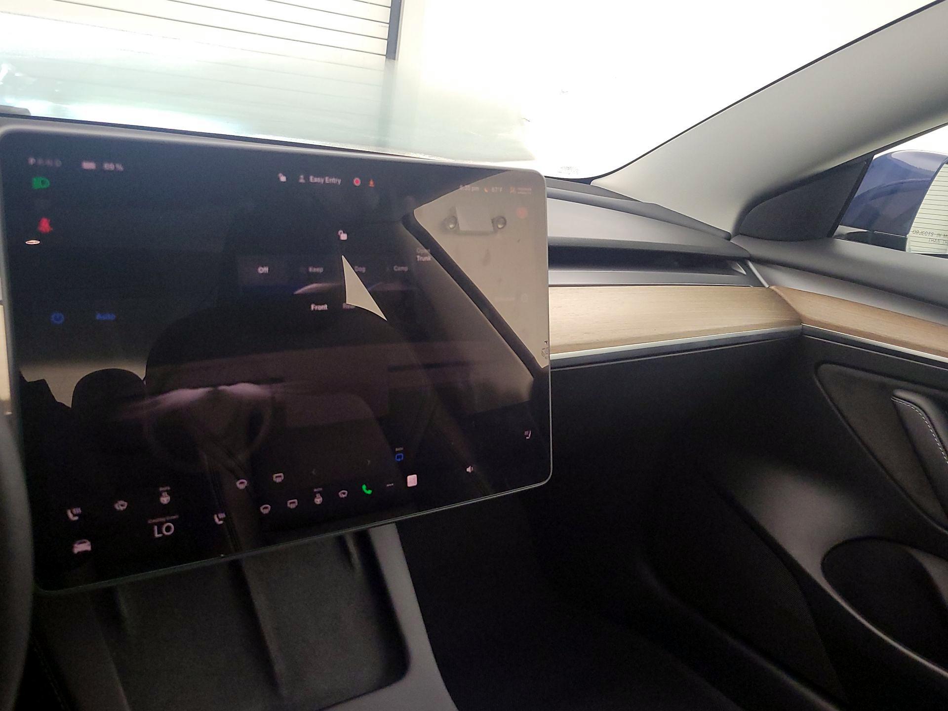 Thumbnail: 2023 Tesla Model 3 - 16