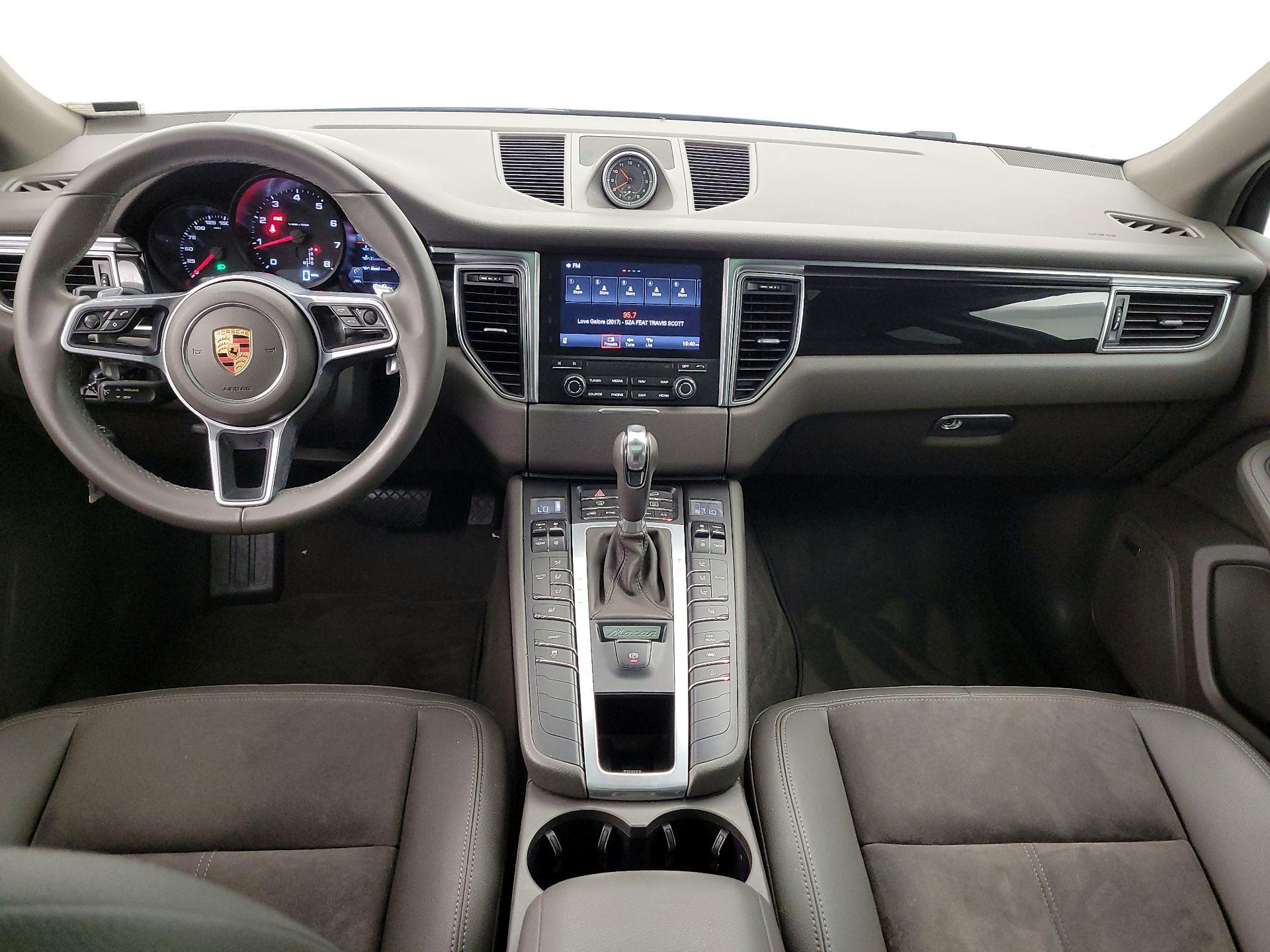 Thumbnail: 2018 Porsche Macan - 9