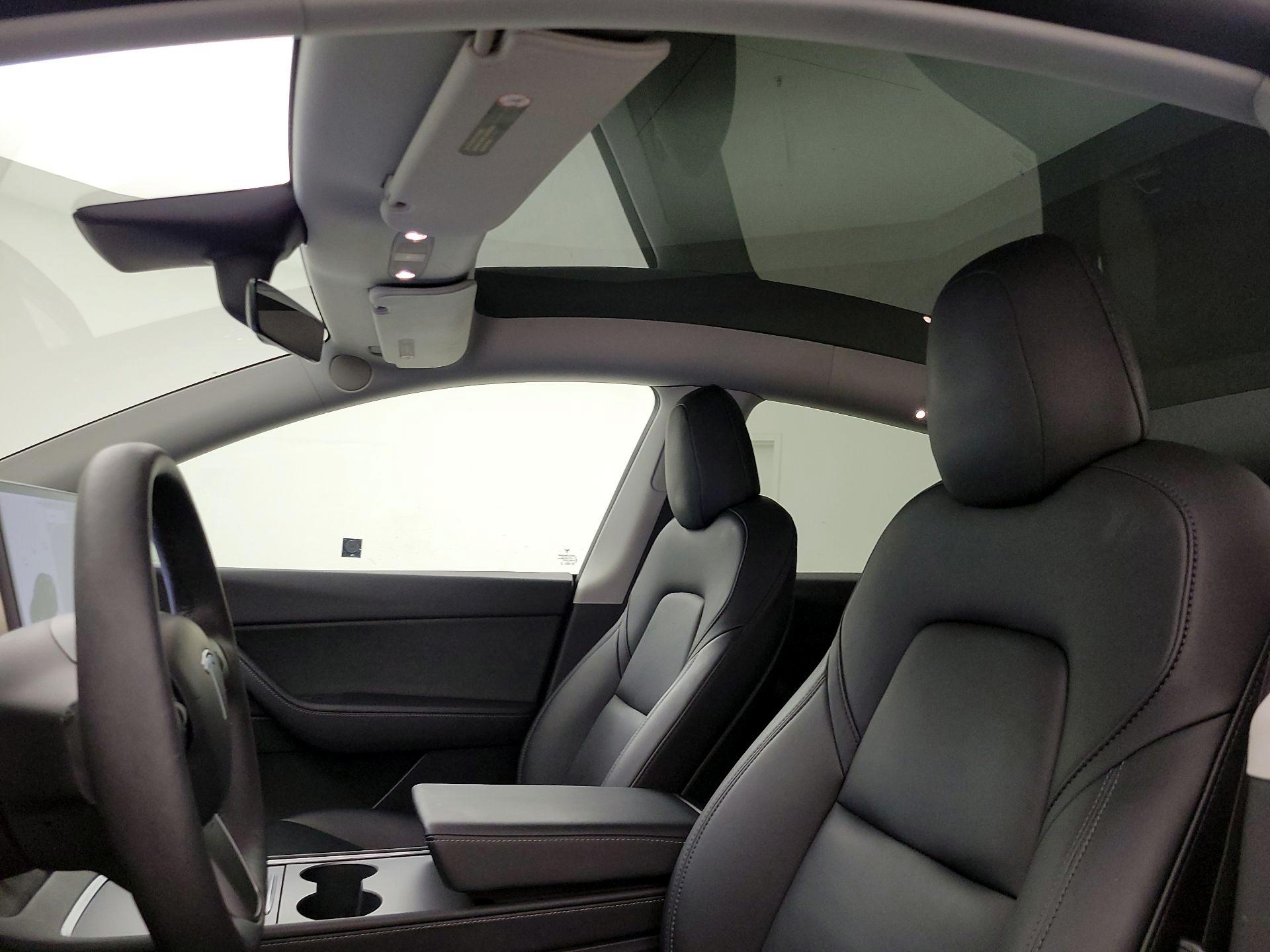 Thumbnail: 2021 Tesla Model Y - 18