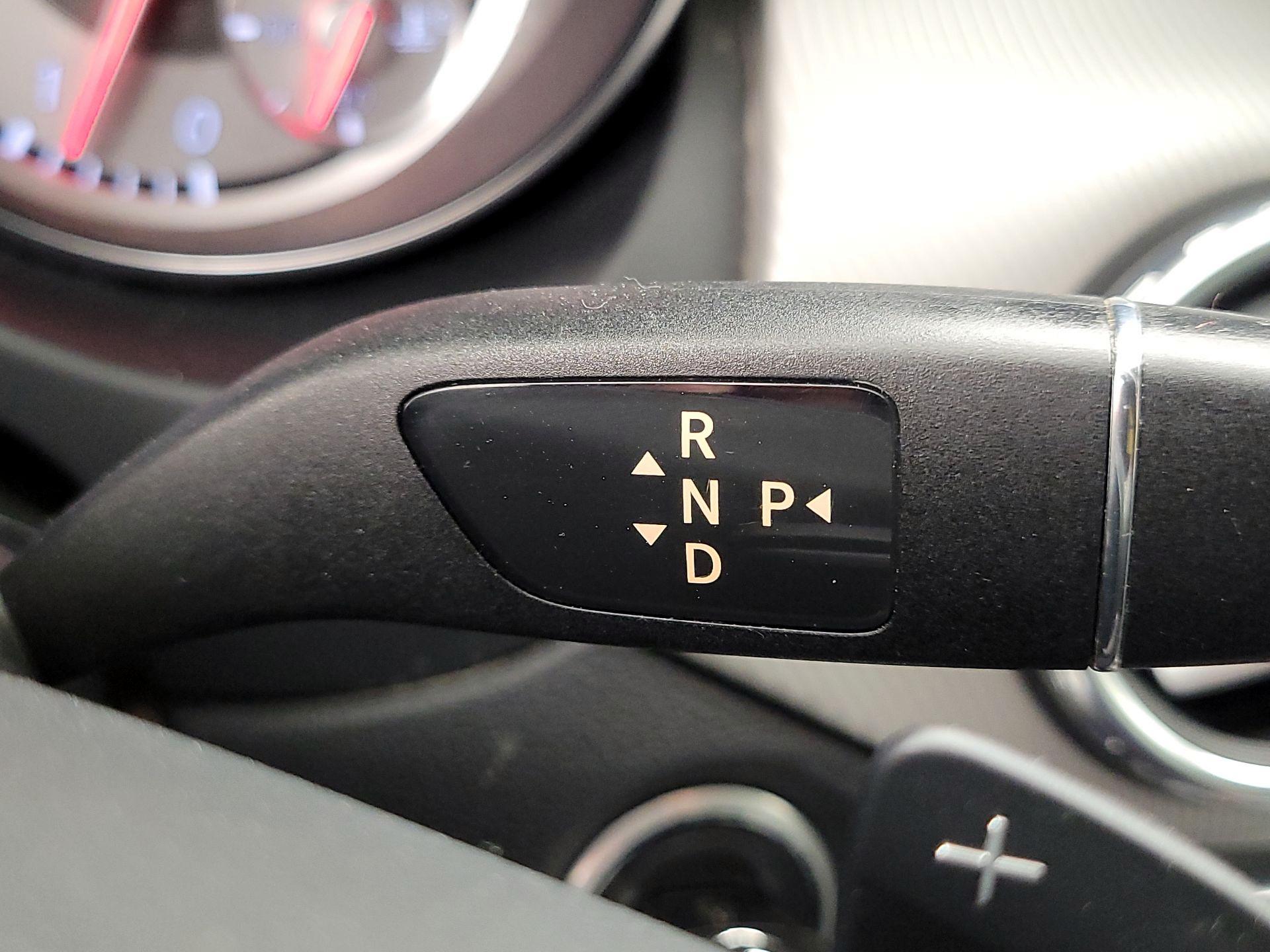 Thumbnail: 2016 Mercedes-Benz GLA - 18