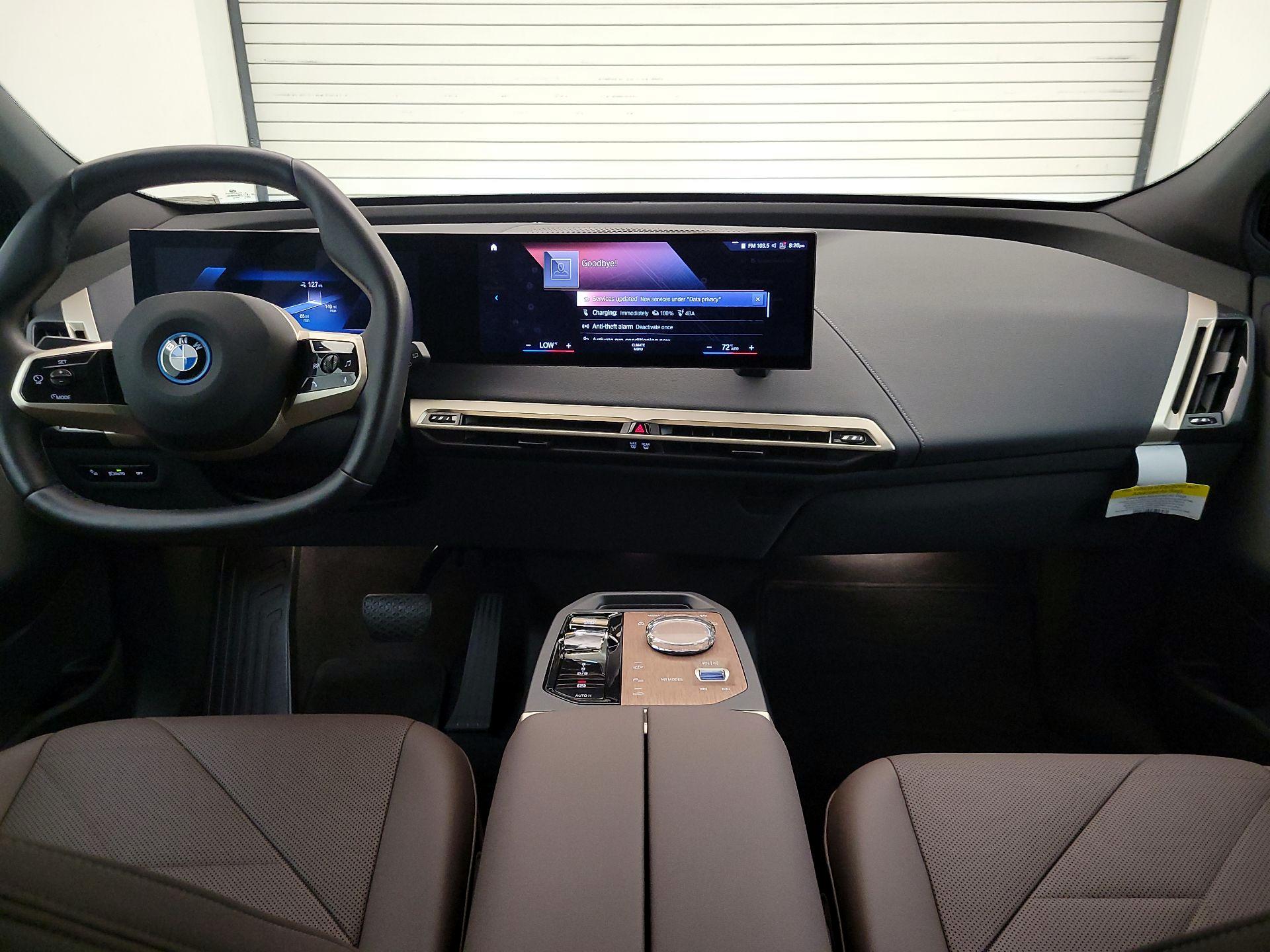 Thumbnail: 2023 BMW iX - 9