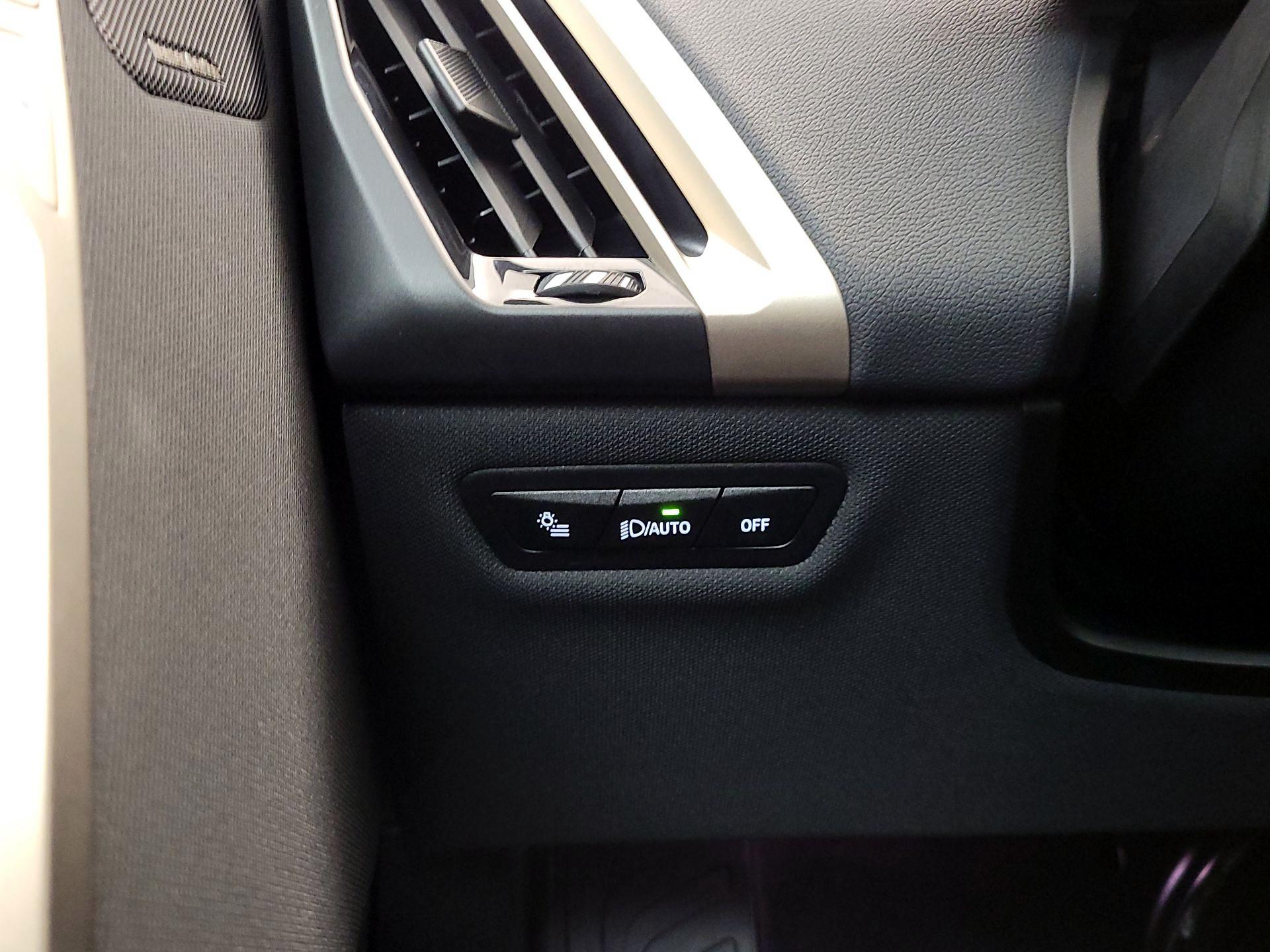 Thumbnail: 2023 BMW iX - 13