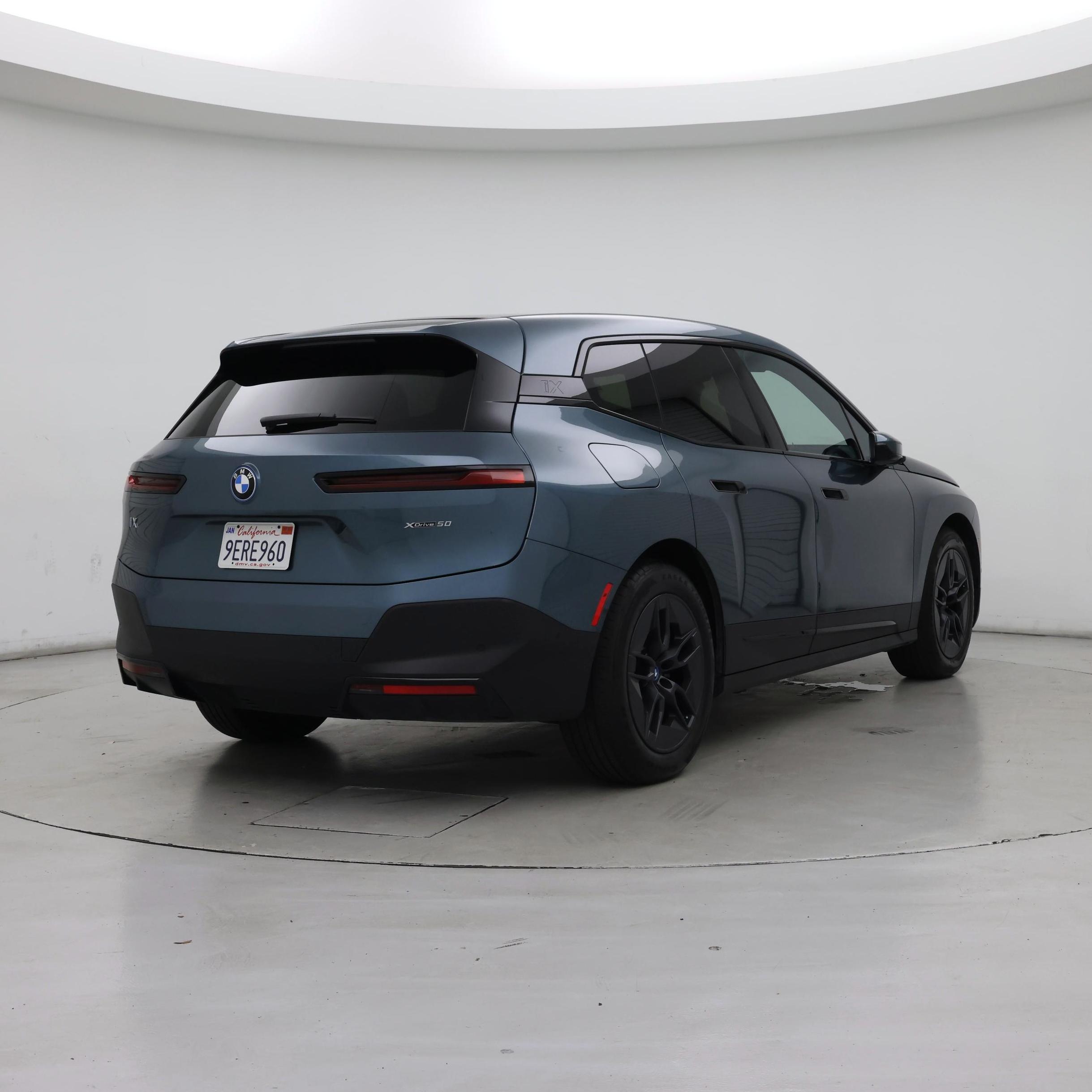 Thumbnail: 2023 BMW iX - 8