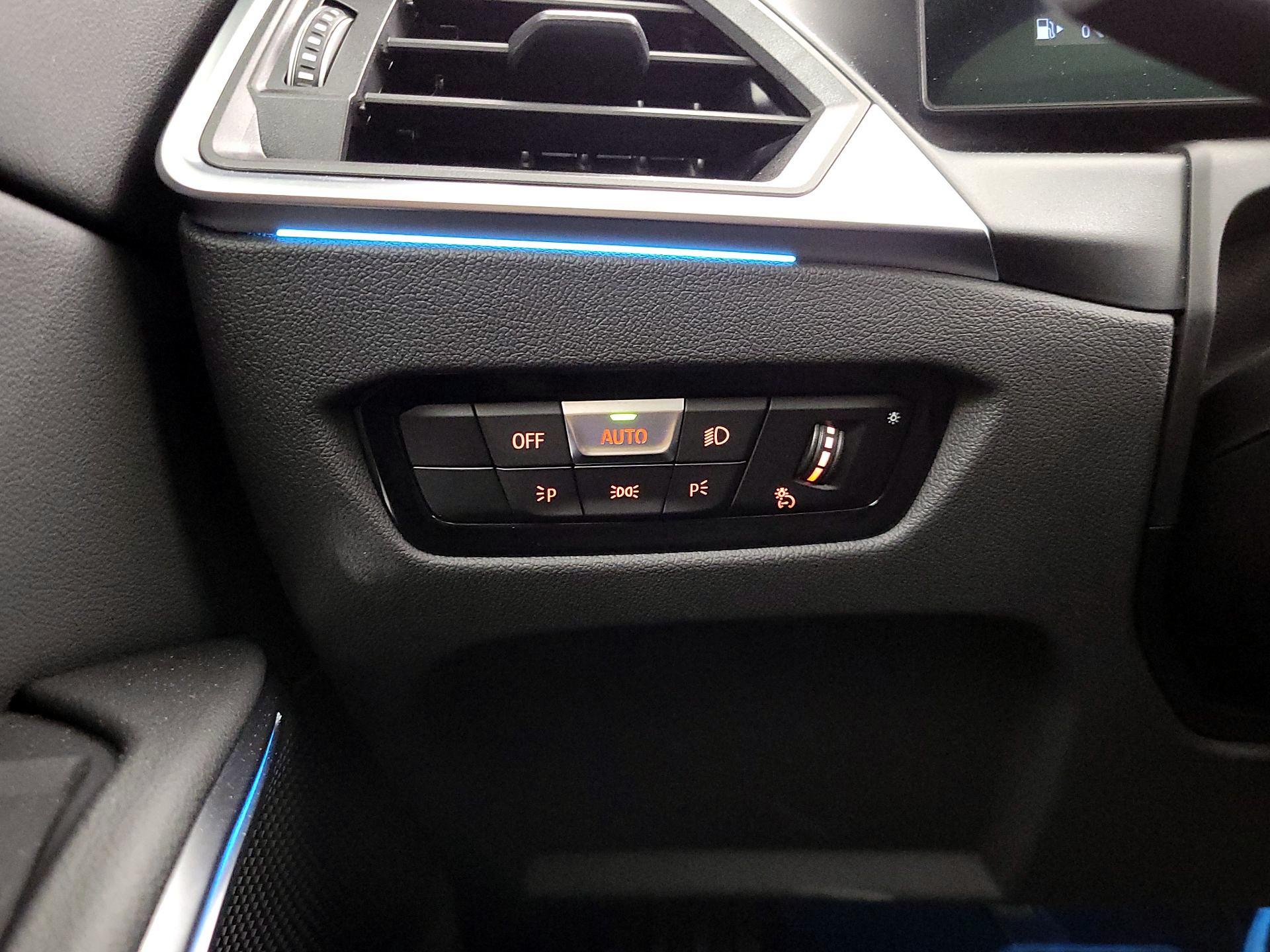 Thumbnail: 2024 BMW 3 Series - 13