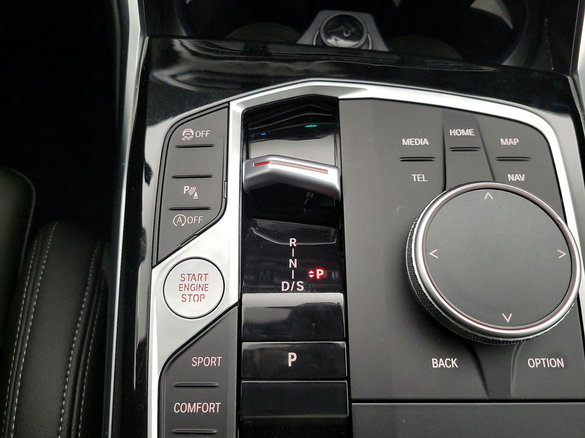 Thumbnail: 2024 BMW 3 Series - 18