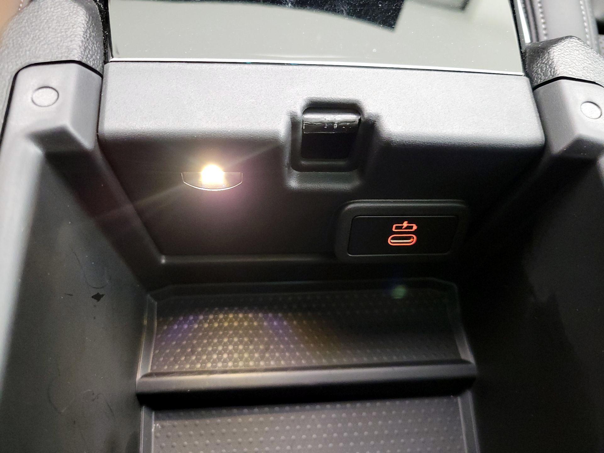 Thumbnail: 2024 BMW 3 Series - 19