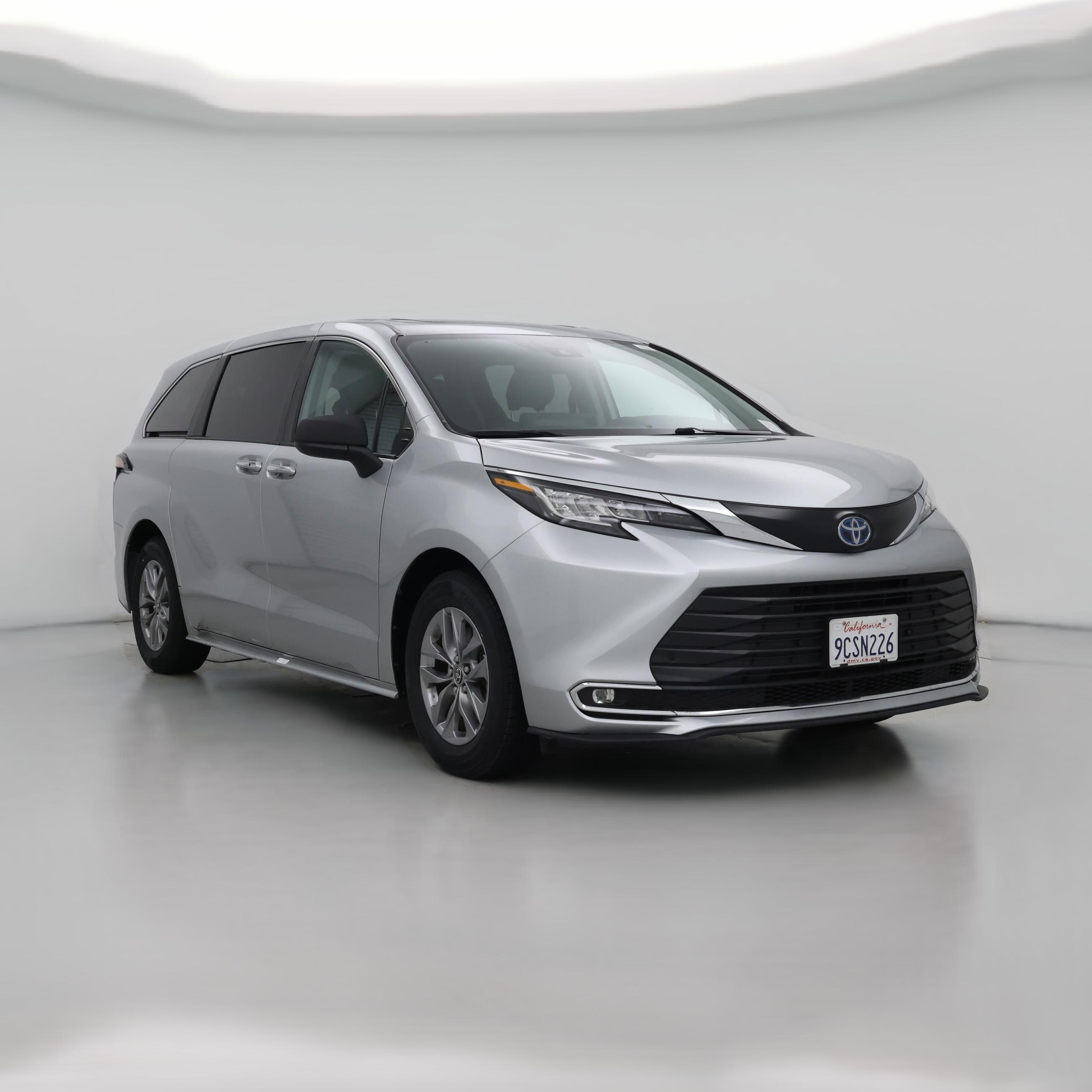 Thumbnail: 2022 Toyota Sienna - 1