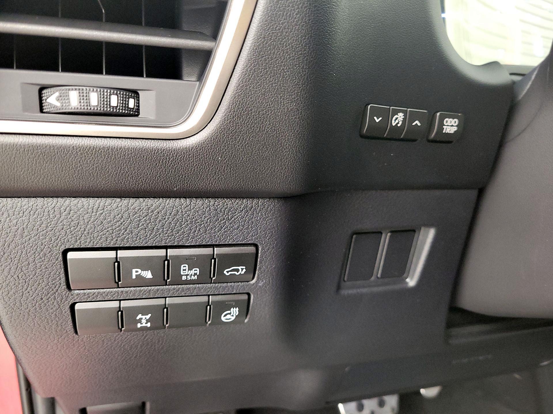 Thumbnail: 2016 Lexus NX - 13