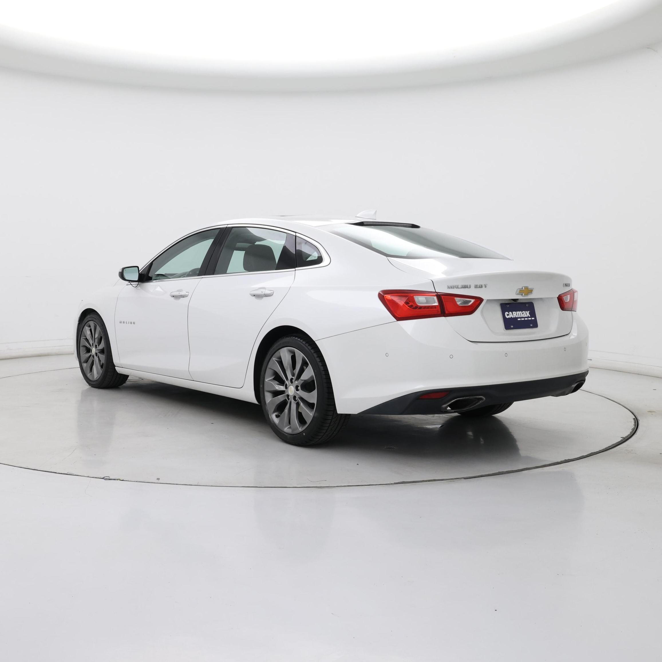 Thumbnail: 2016 Chevrolet Malibu - 2