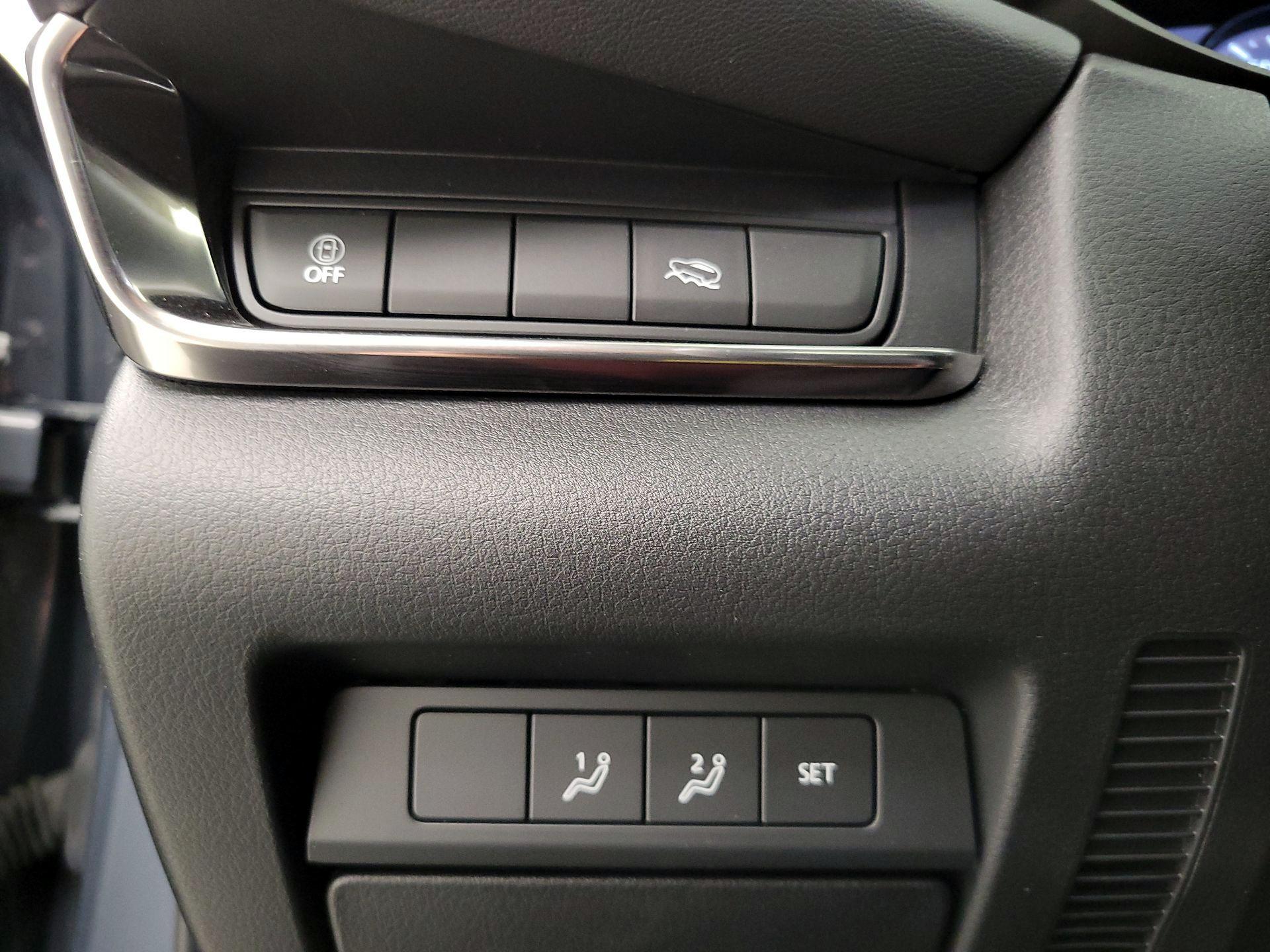 Thumbnail: 2023 Mazda CX-30 - 13