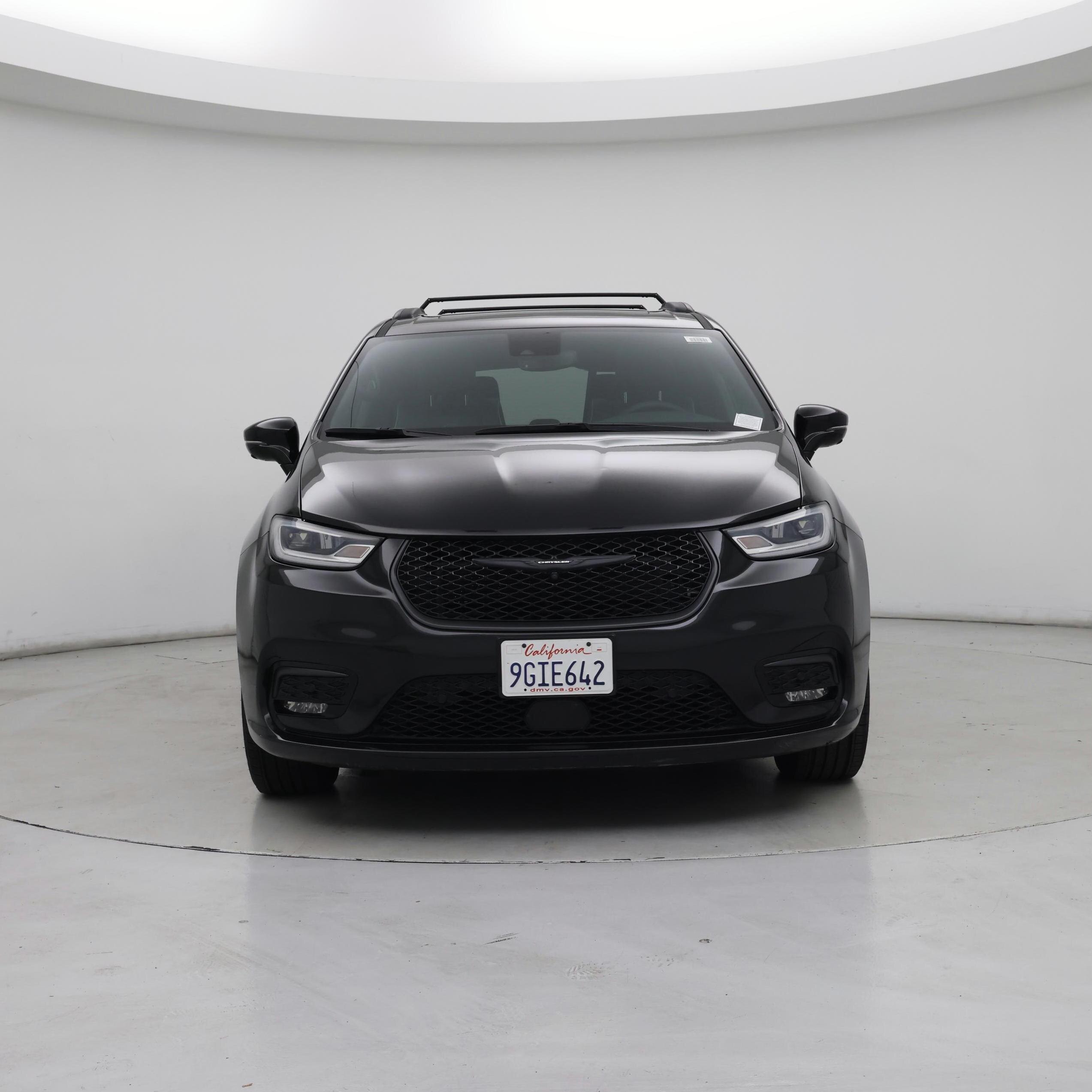 Thumbnail: 2023 Chrysler Pacifica - 5