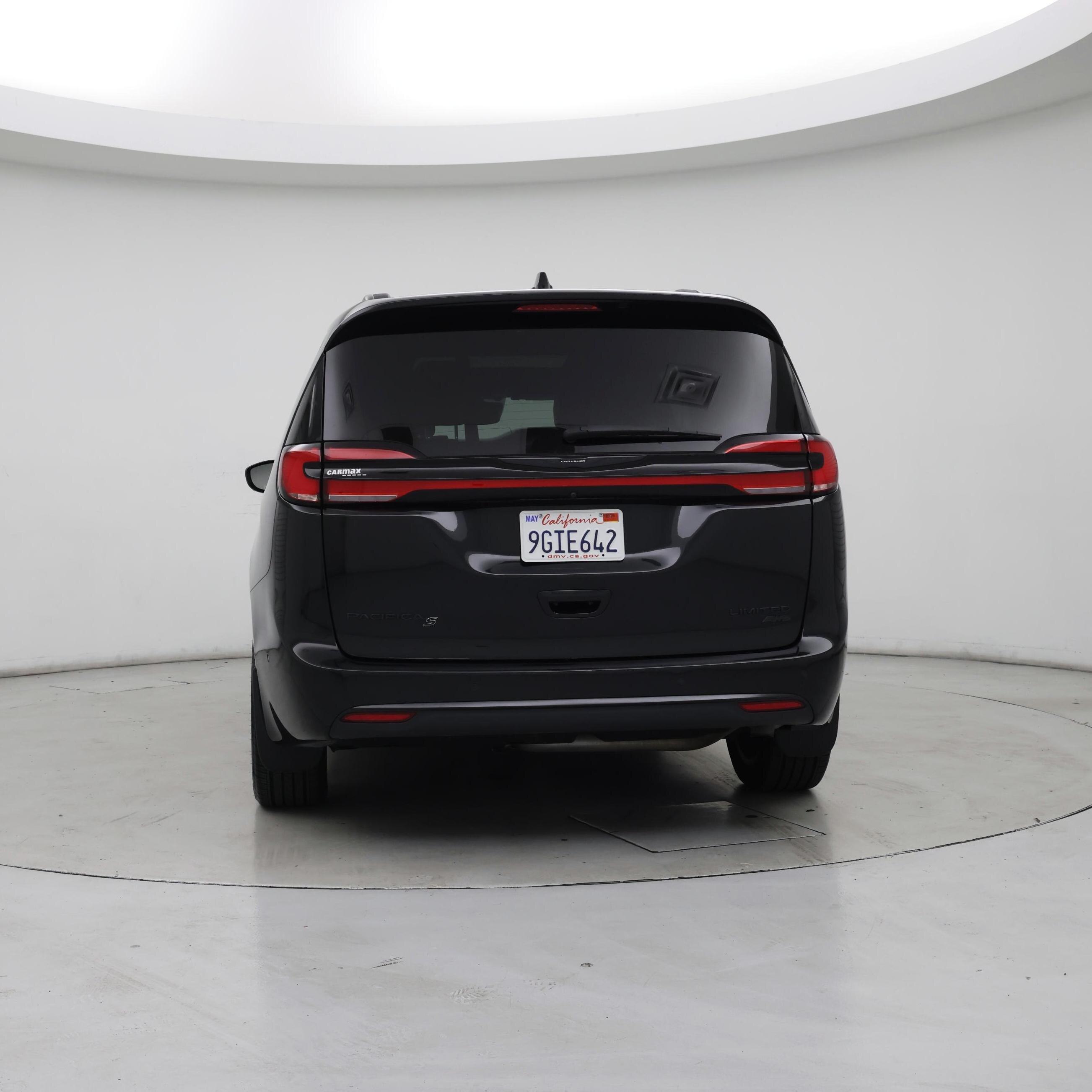 Thumbnail: 2023 Chrysler Pacifica - 6