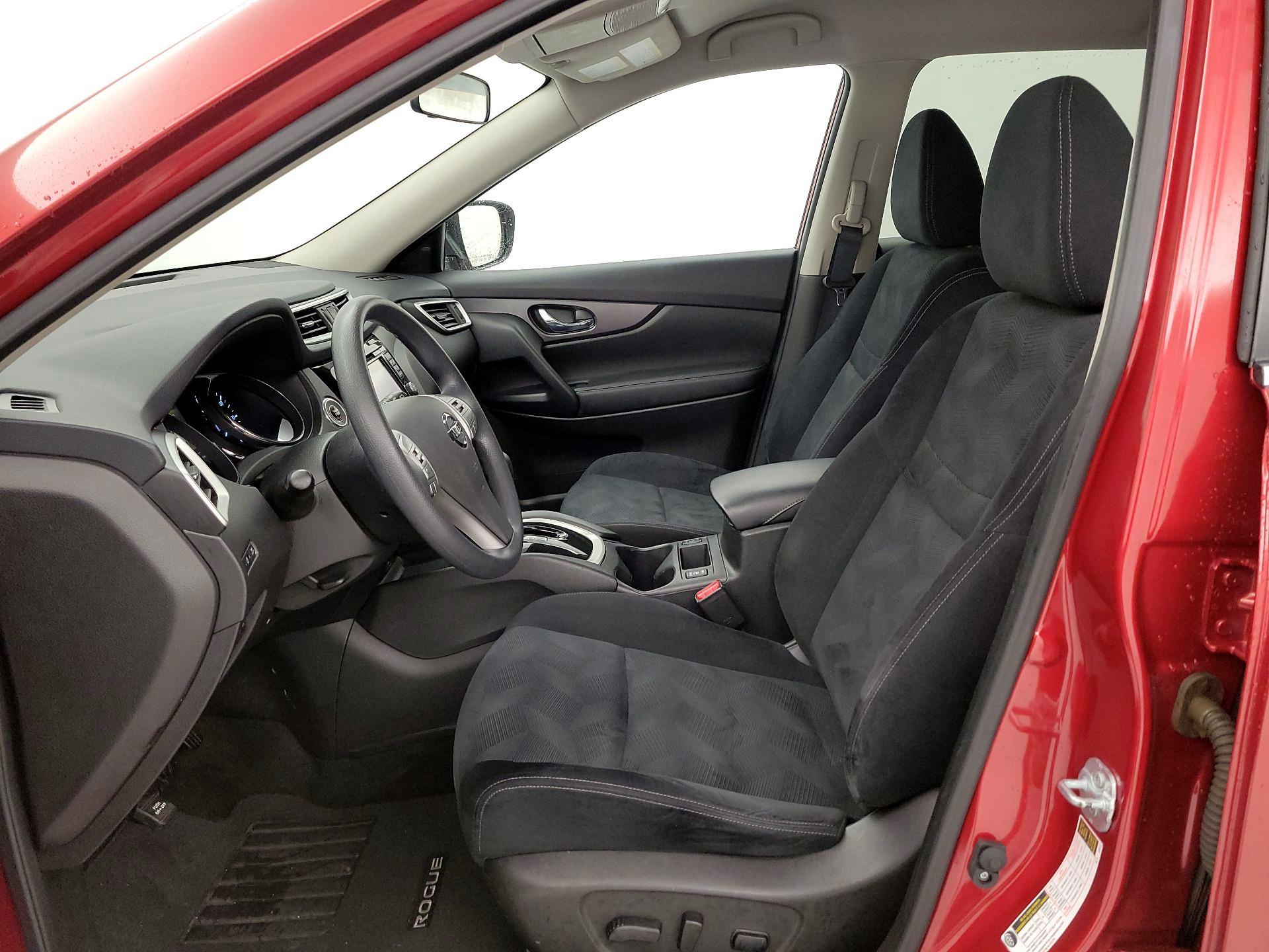 Thumbnail: 2016 Nissan Rogue - 11