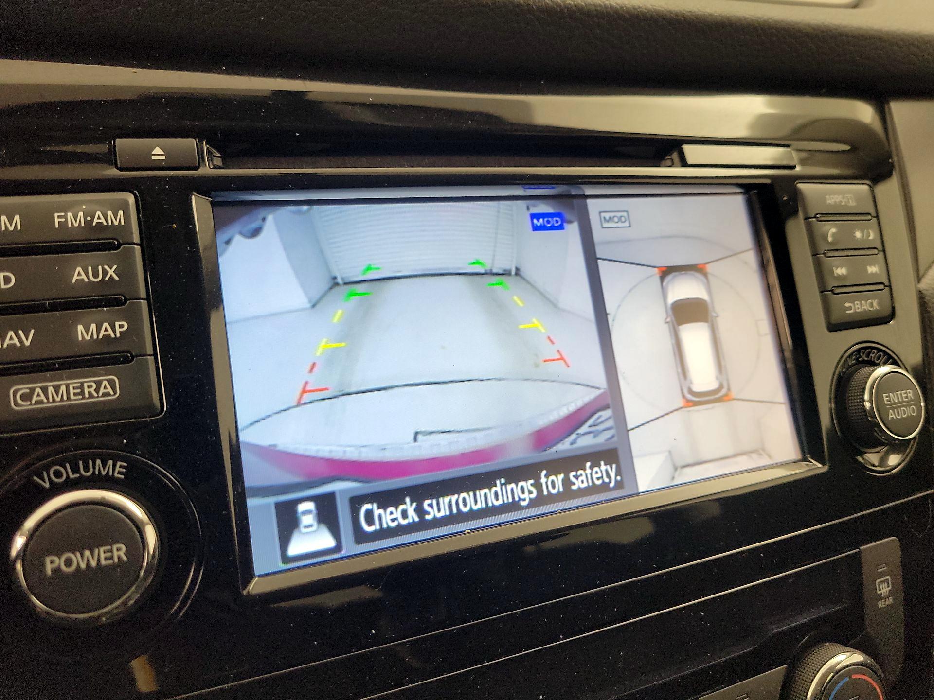 Thumbnail: 2016 Nissan Rogue - 15