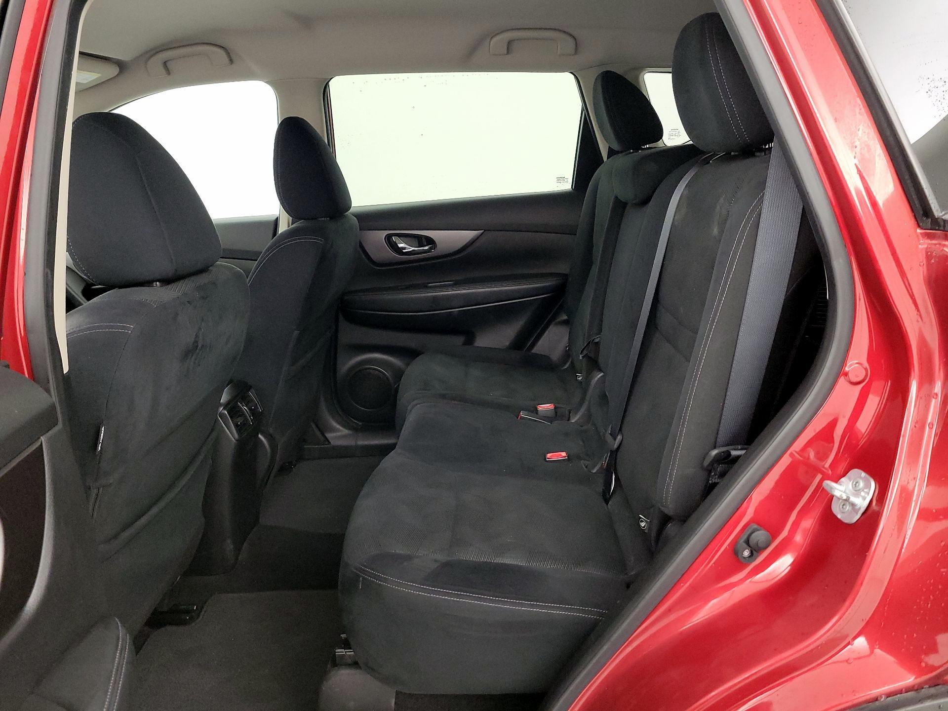 Thumbnail: 2016 Nissan Rogue - 20