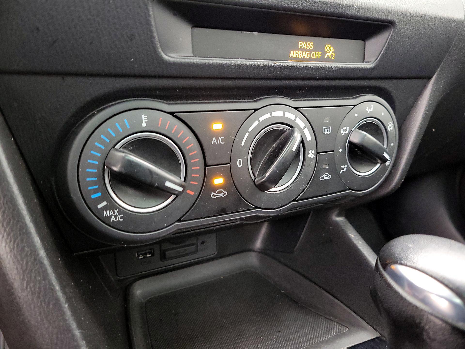 Thumbnail: 2016 Mazda Mazda3 - 16