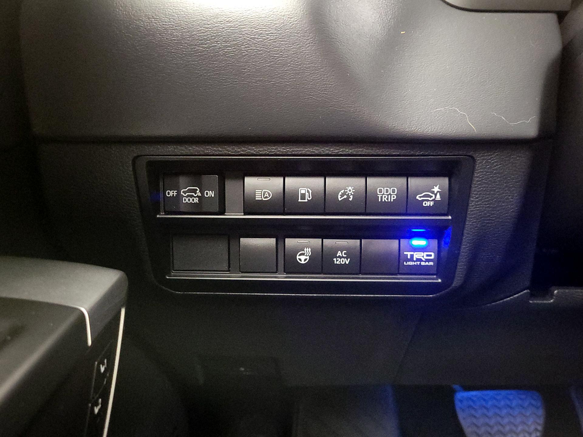 Thumbnail: 2023 Toyota Sequoia - 13