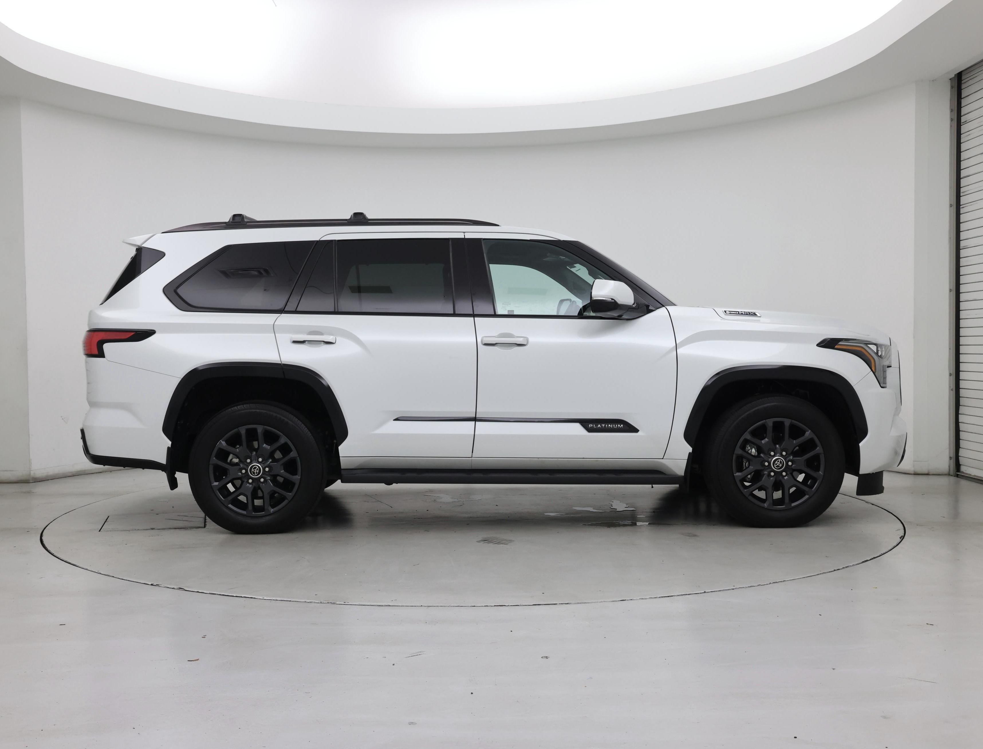 Thumbnail: 2023 Toyota Sequoia - 7