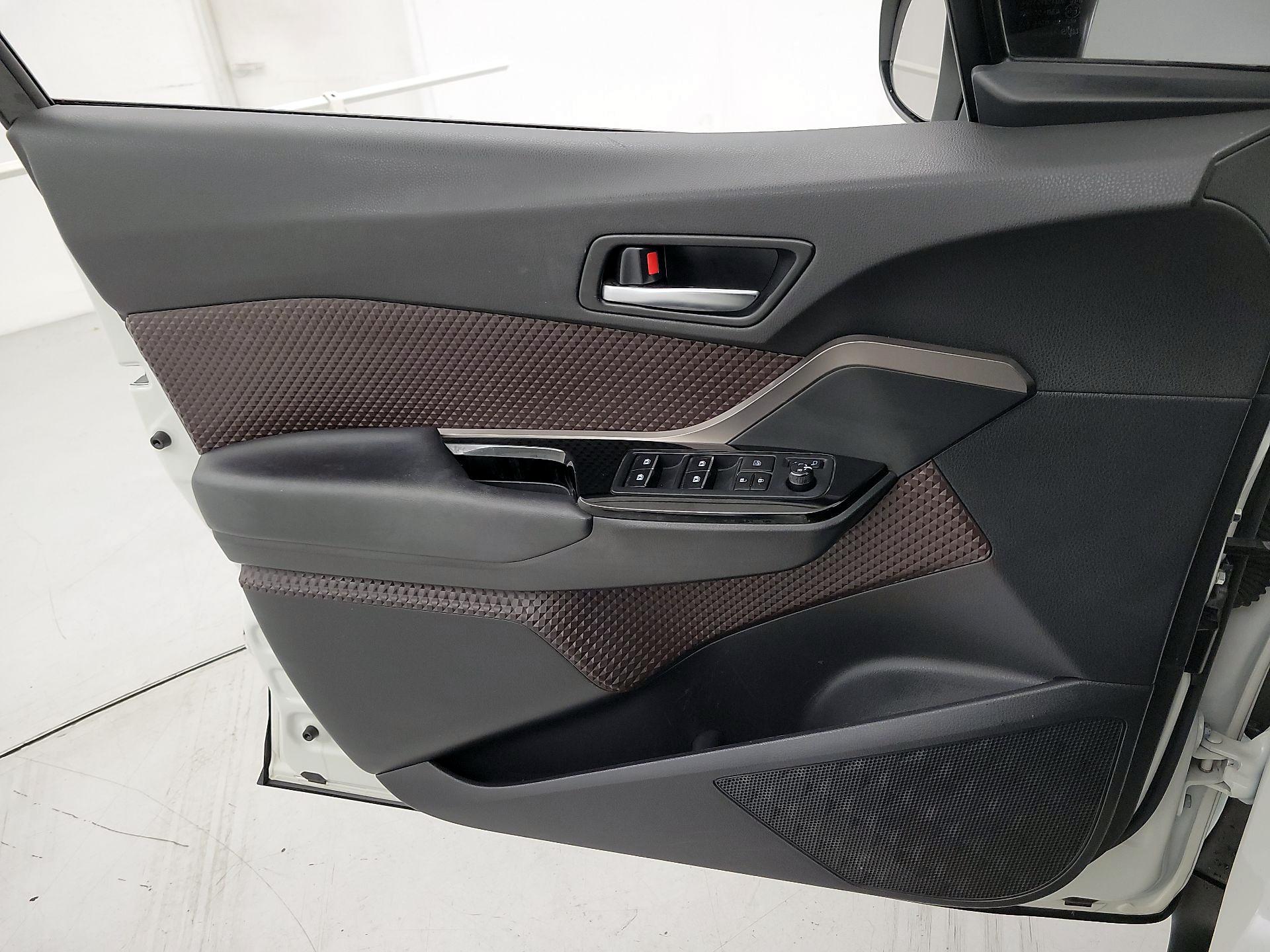 Thumbnail: 2019 Toyota C-HR - 12