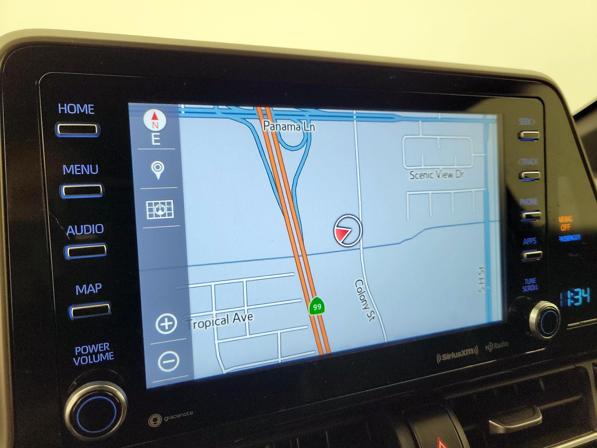 Thumbnail: 2019 Toyota C-HR - 14