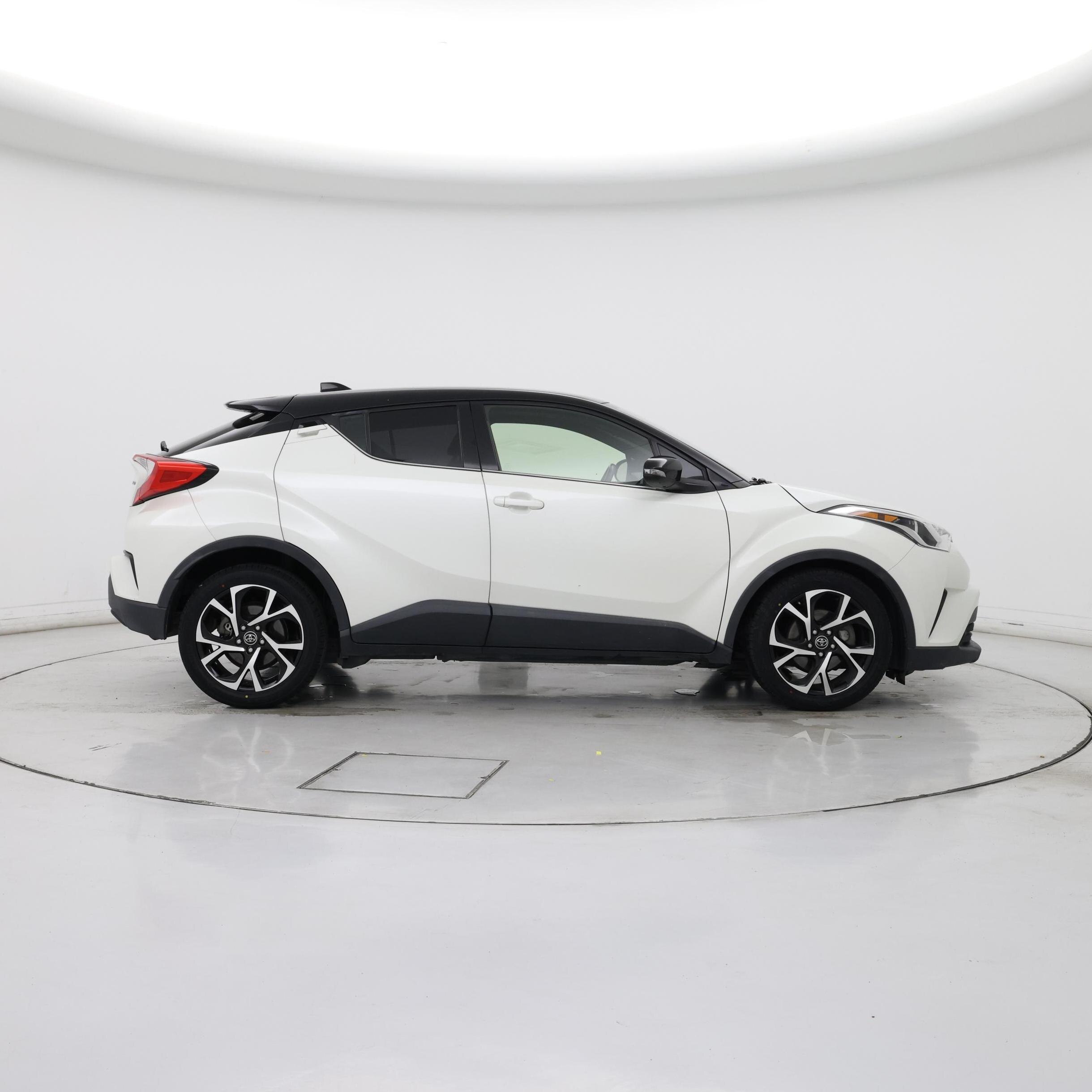 Thumbnail: 2019 Toyota C-HR - 7