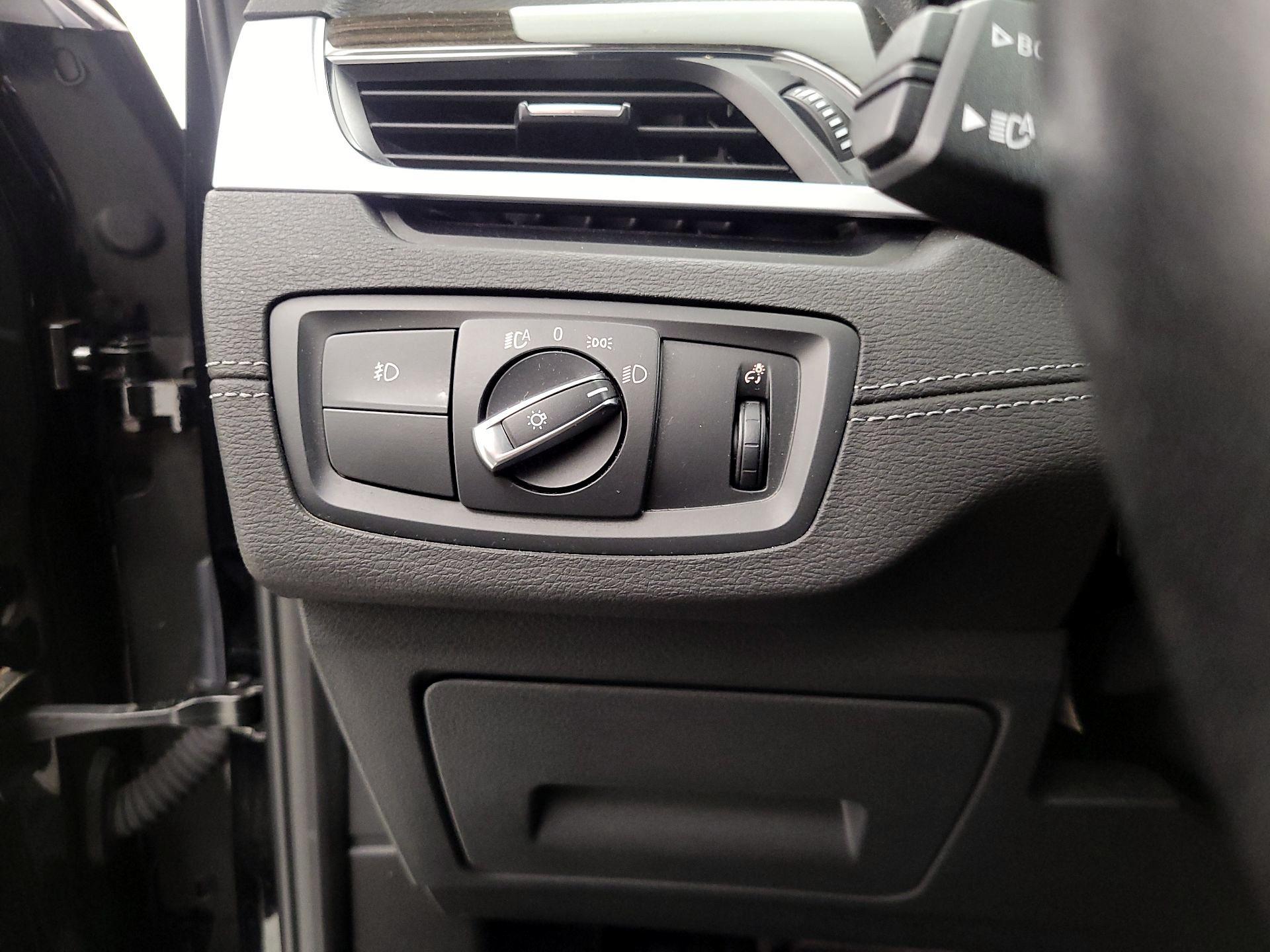 Thumbnail: 2020 BMW X1 - 13