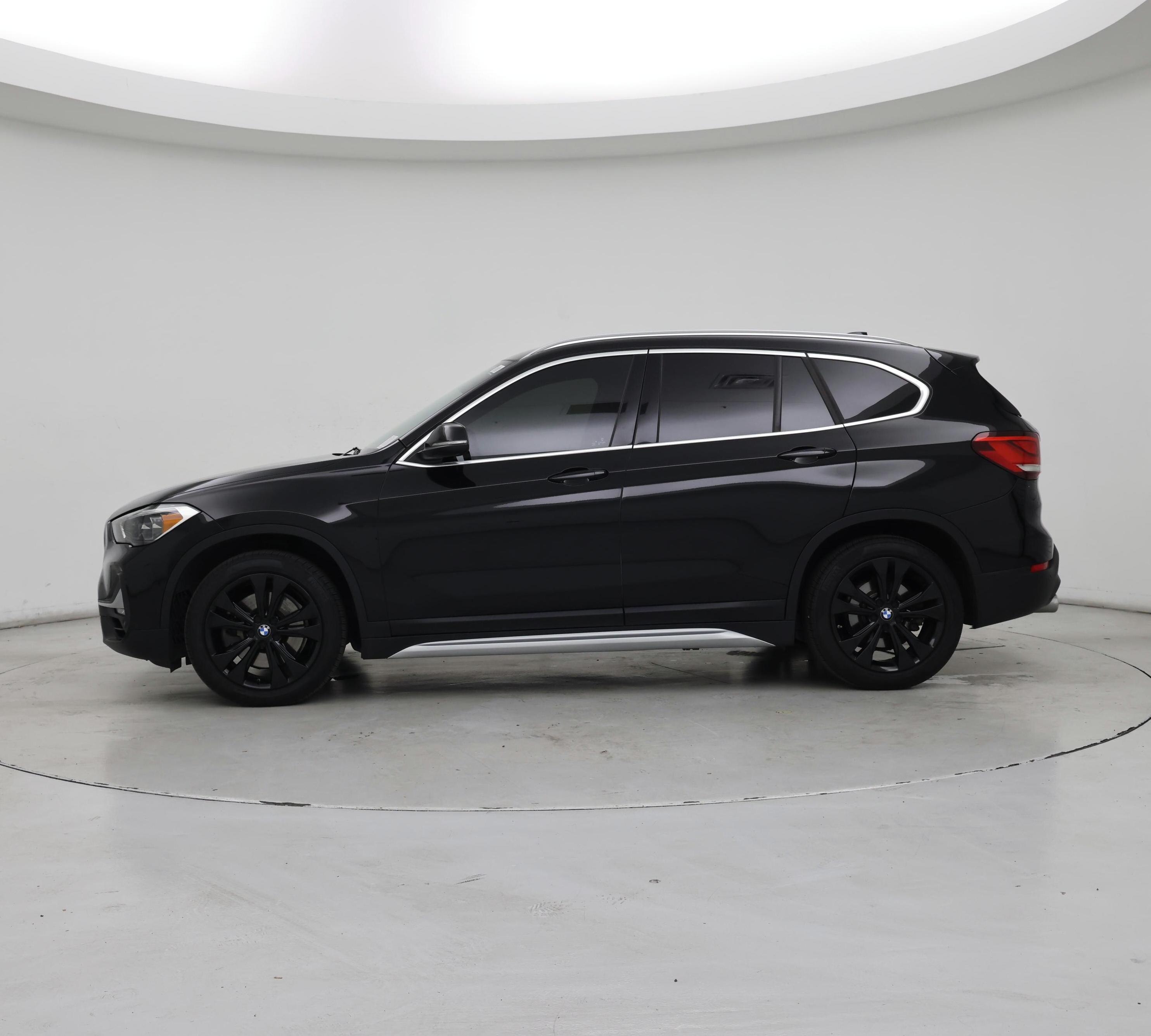 Thumbnail: 2020 BMW X1 - 3
