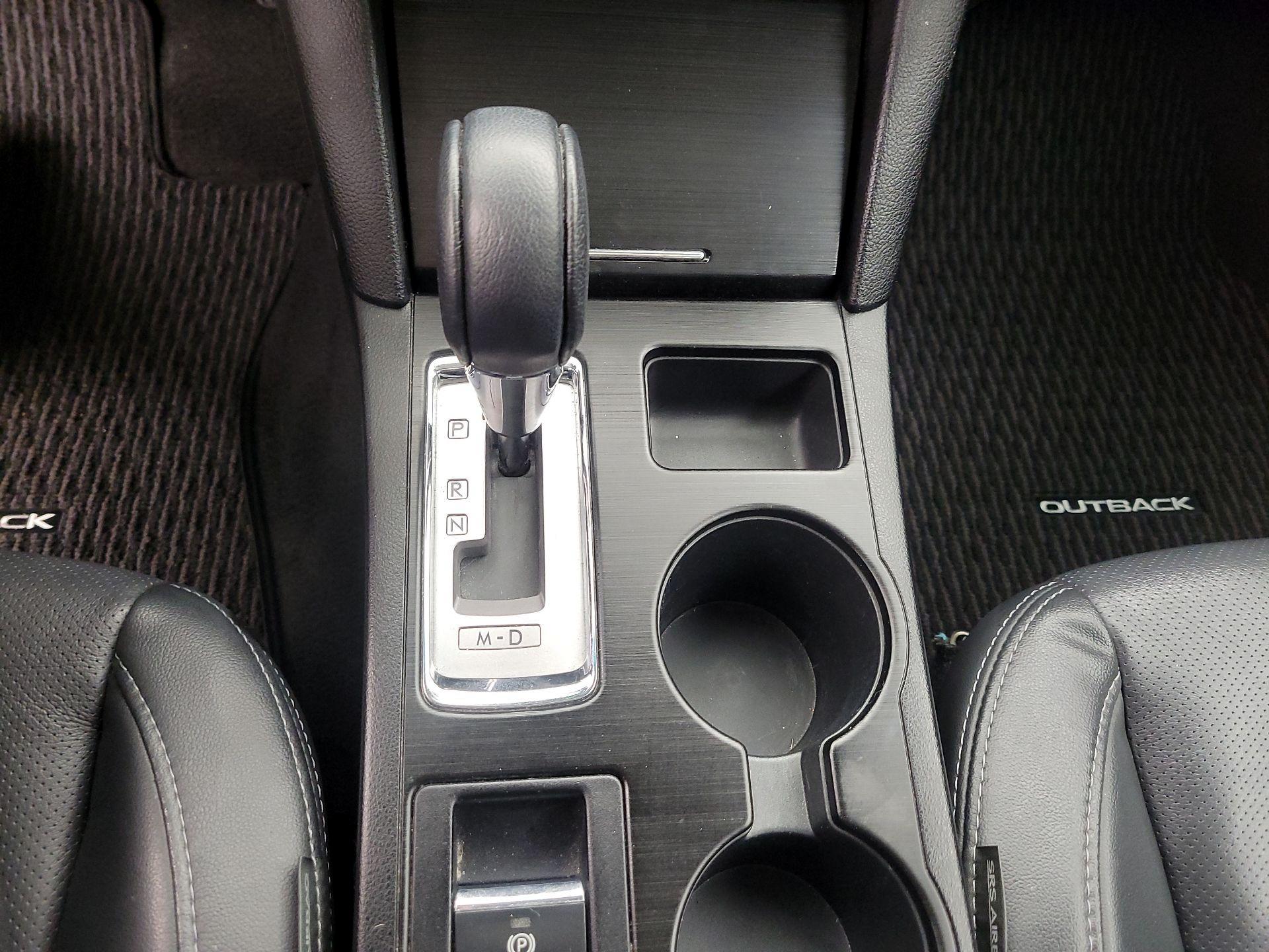 Thumbnail: 2016 Subaru Outback - 18