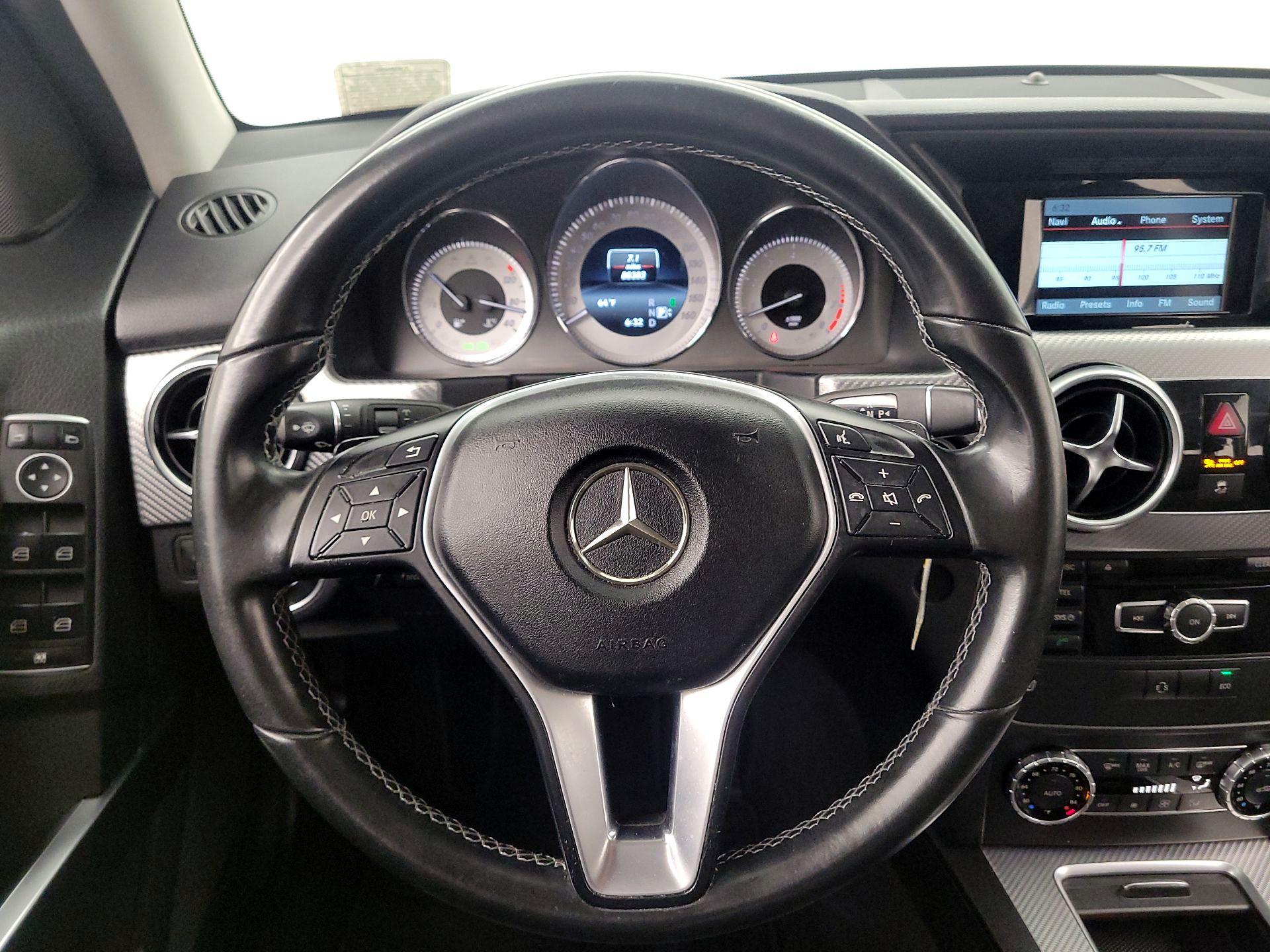 Thumbnail: 2015 Mercedes-Benz GLK - 10