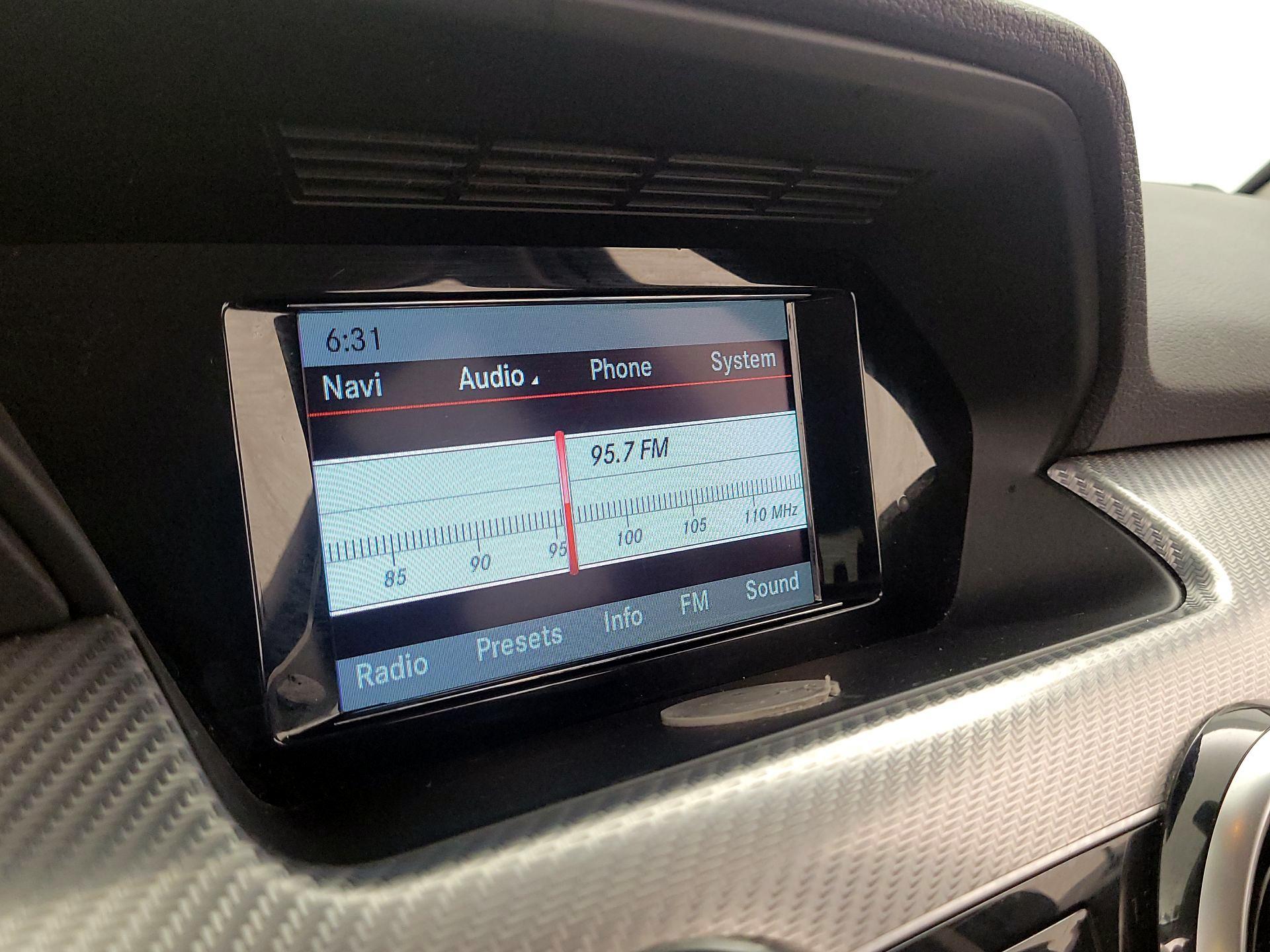 Thumbnail: 2015 Mercedes-Benz GLK - 14