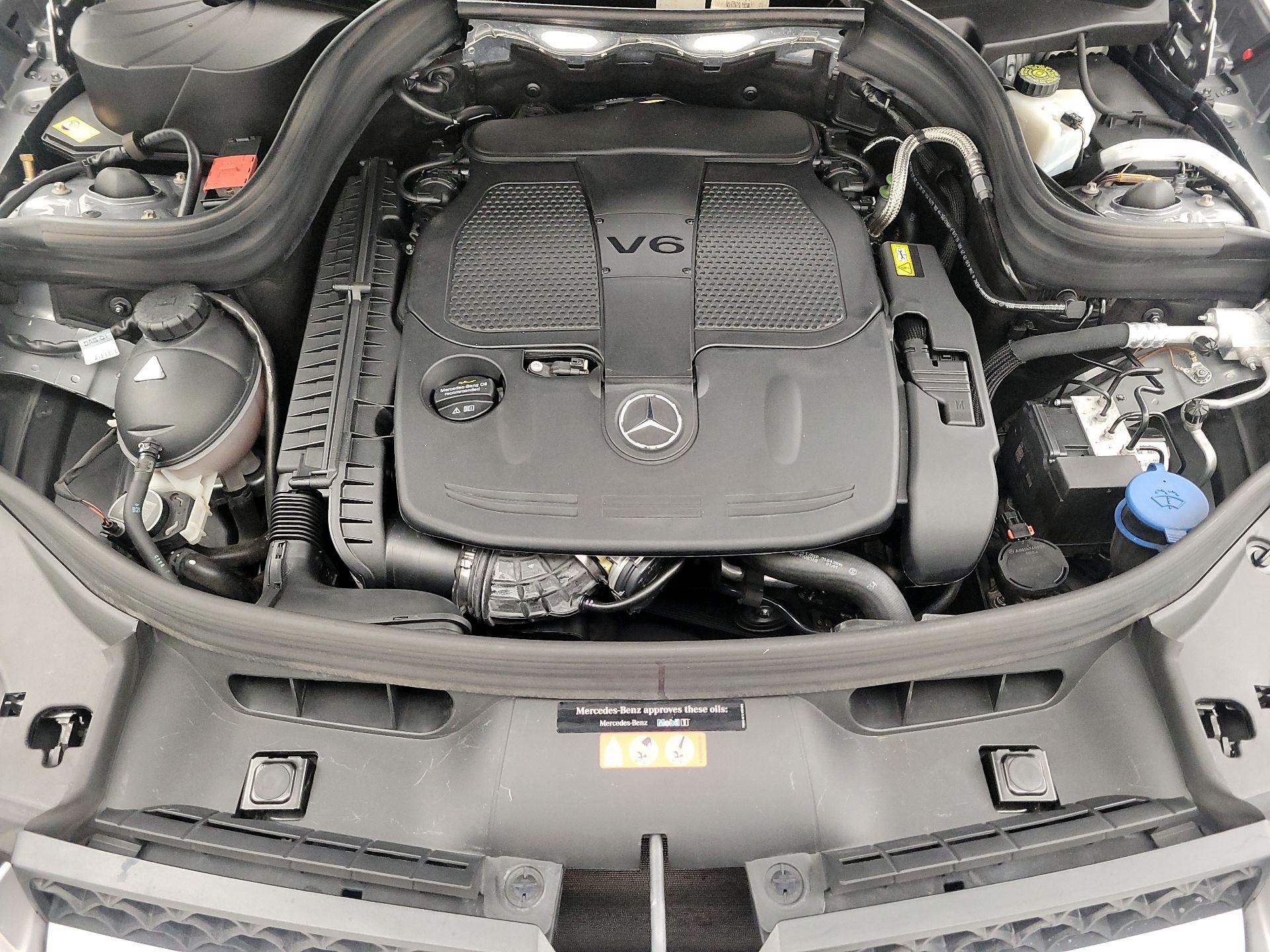 Thumbnail: 2015 Mercedes-Benz GLK - 20