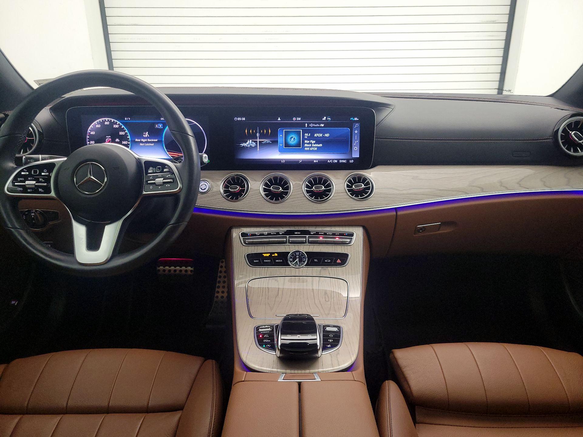 Thumbnail: 2020 Mercedes-Benz E-Class - 9